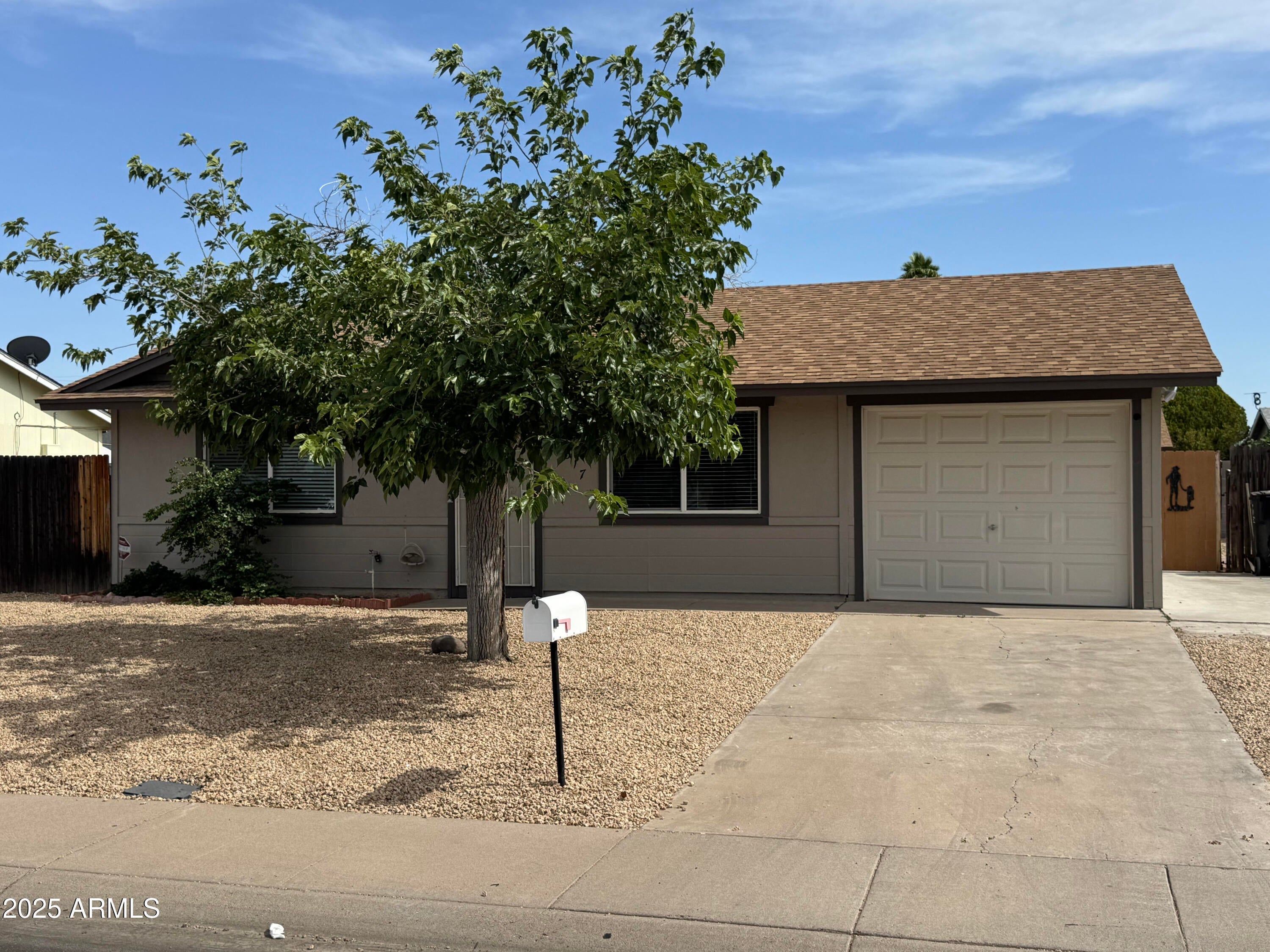 Photo of Listing #6868379
