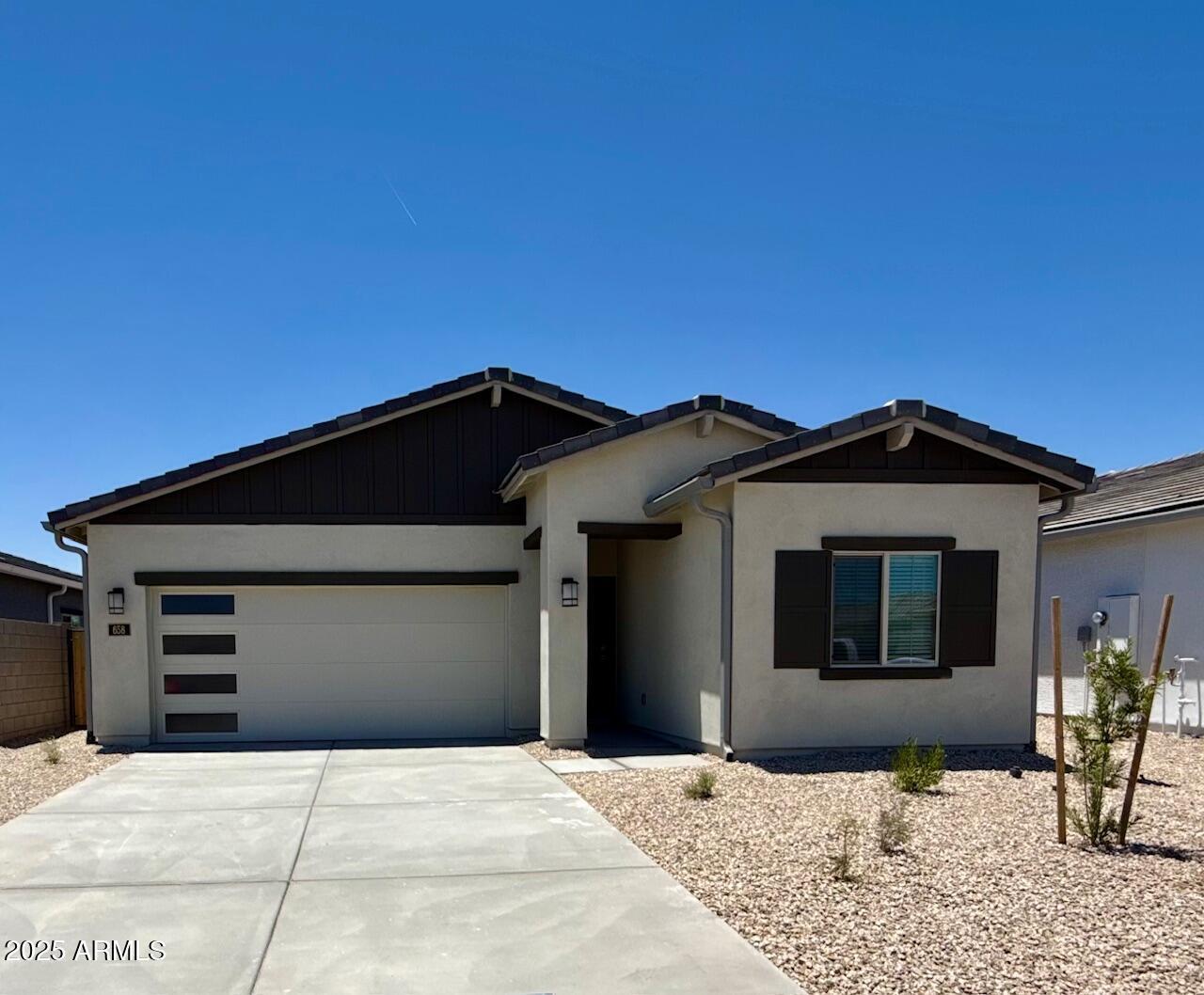 Photo of Listing #6869402