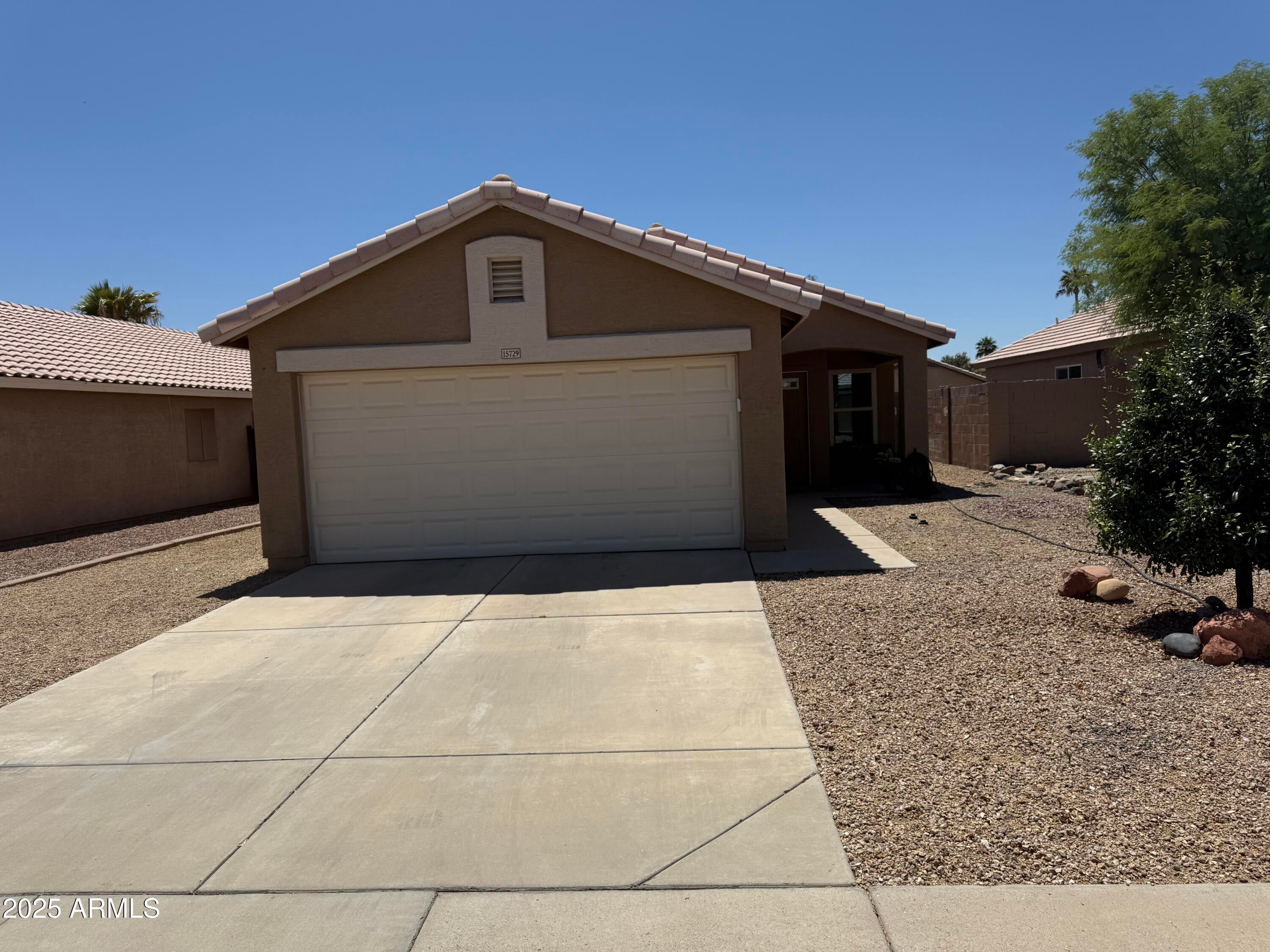 Photo of Listing #6872403