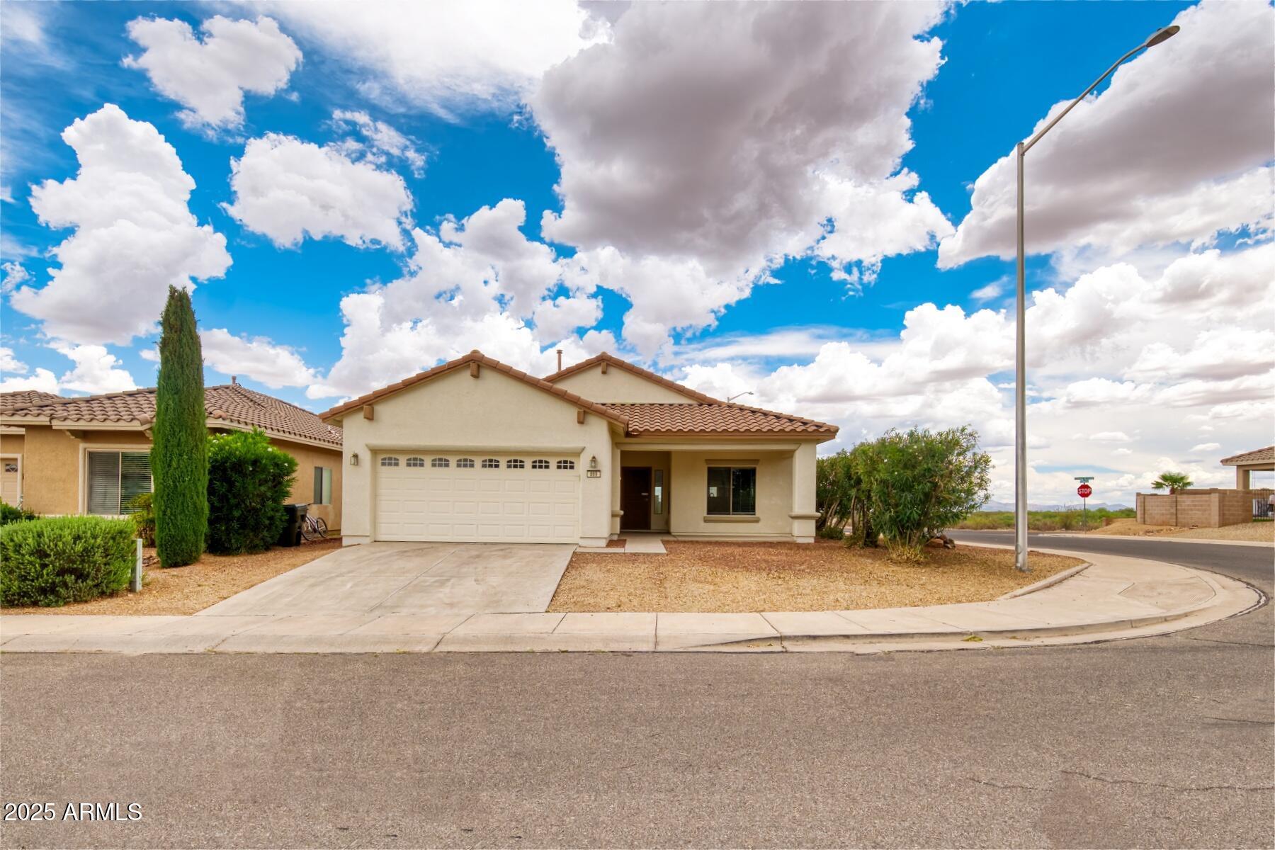 Photo of Listing #6874091