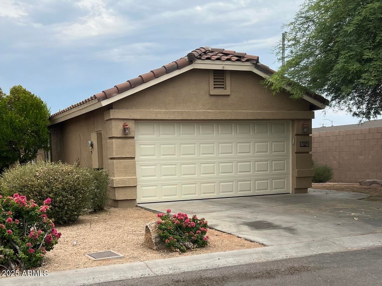 Photo of Listing #6874379