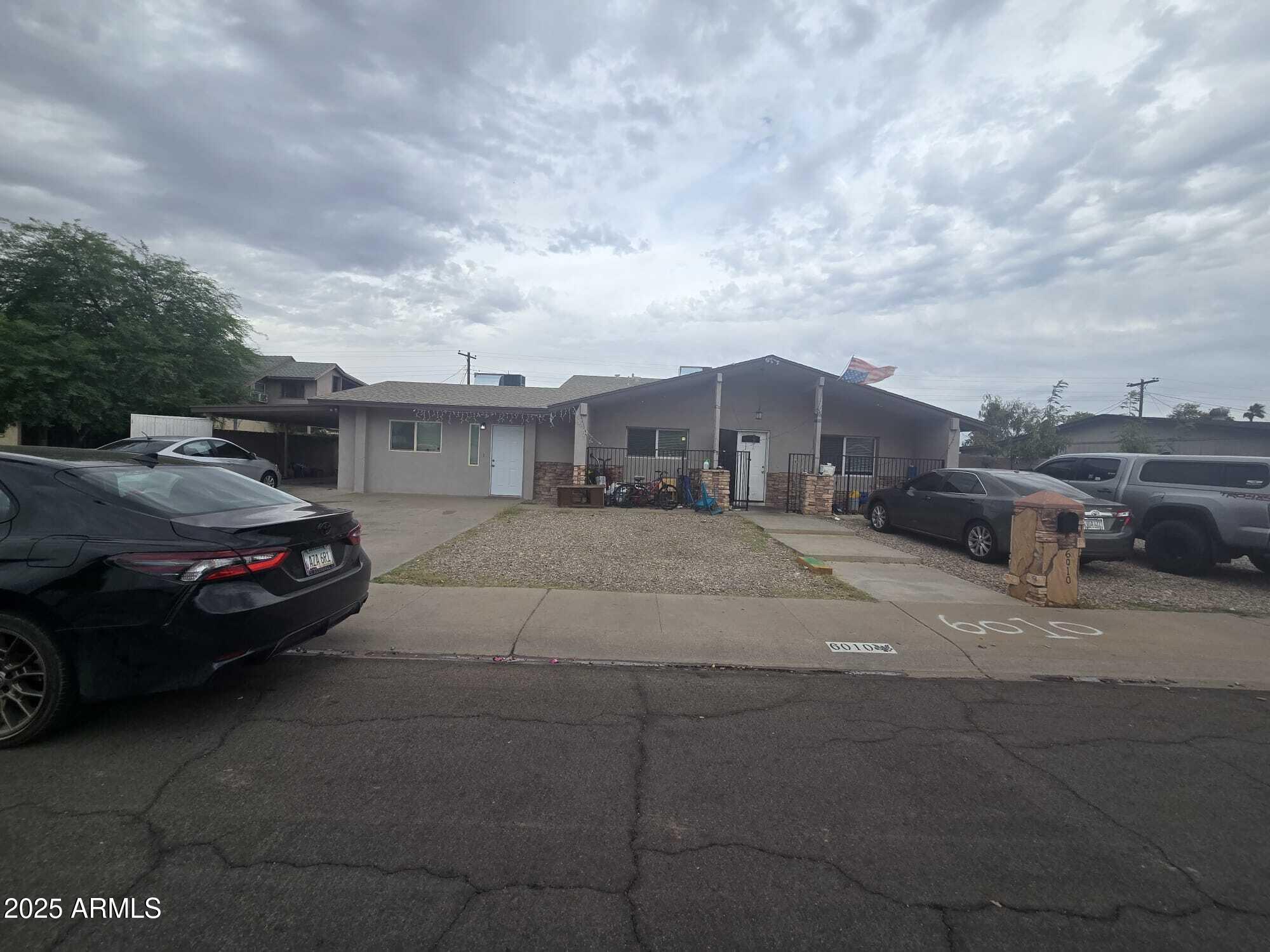 Photo of Listing #6874942