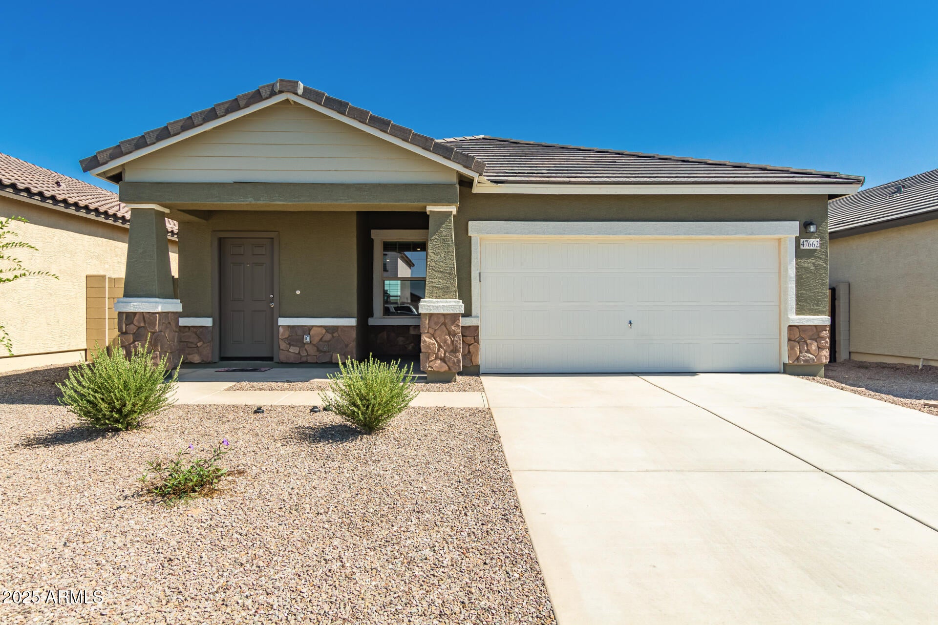 Photo of Listing #6875913
