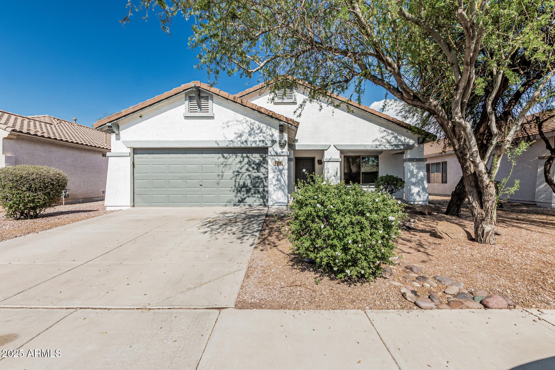 Photo of Listing #6877087