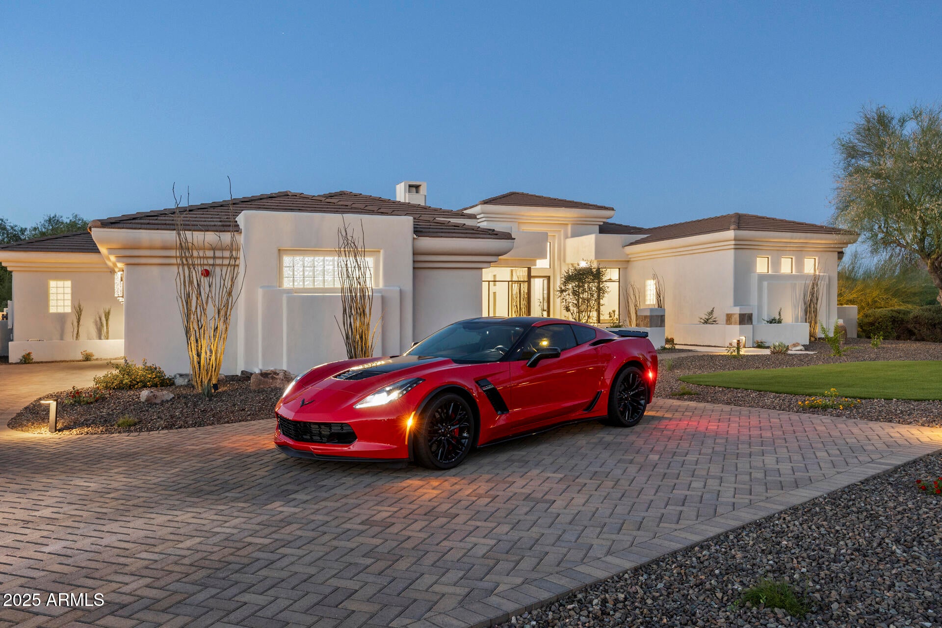 Photo of Listing #6877500