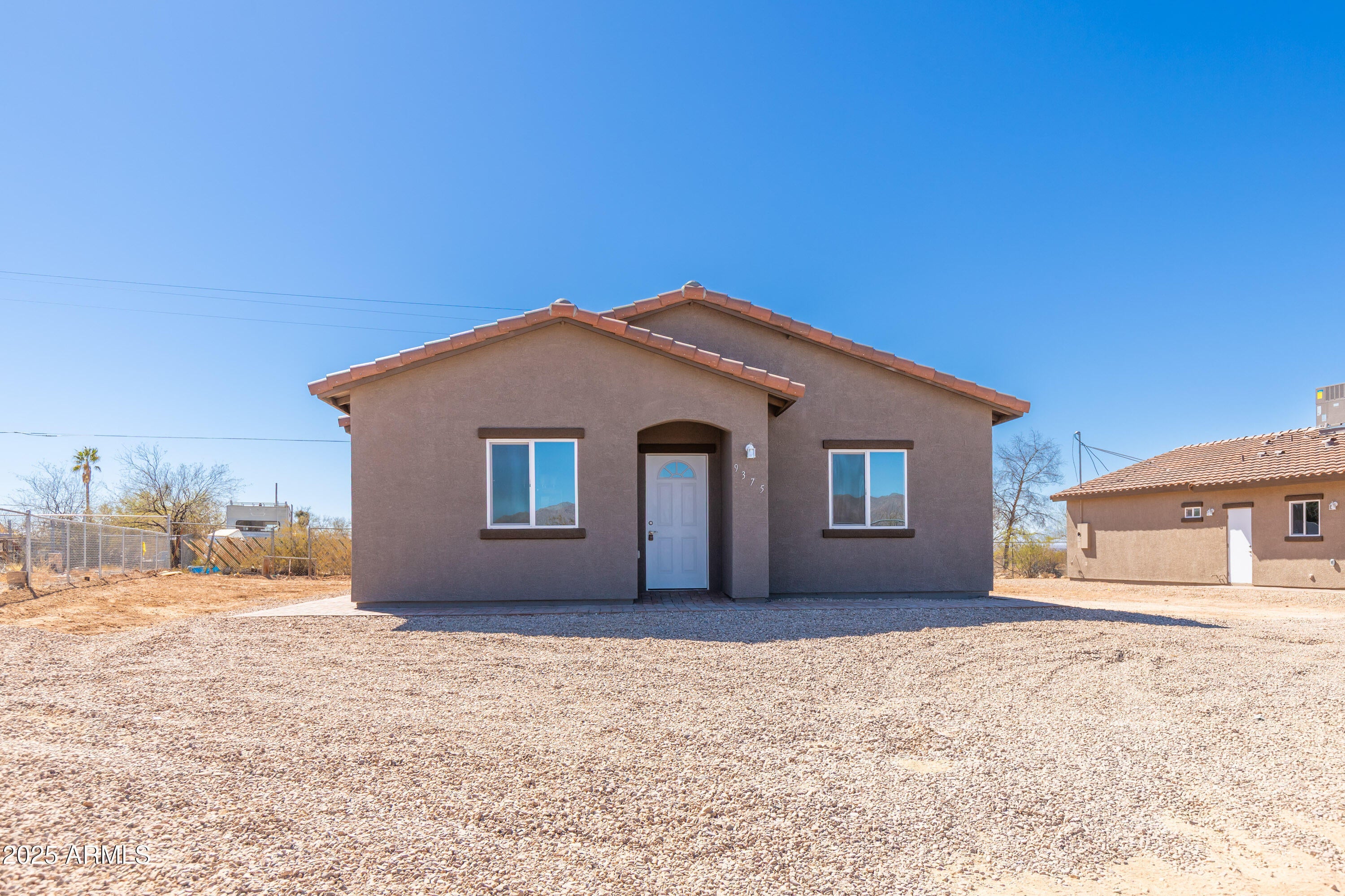 Photo of Listing #6876402