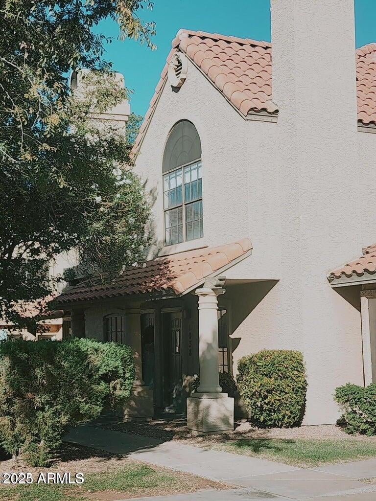 Photo of Listing #6878917