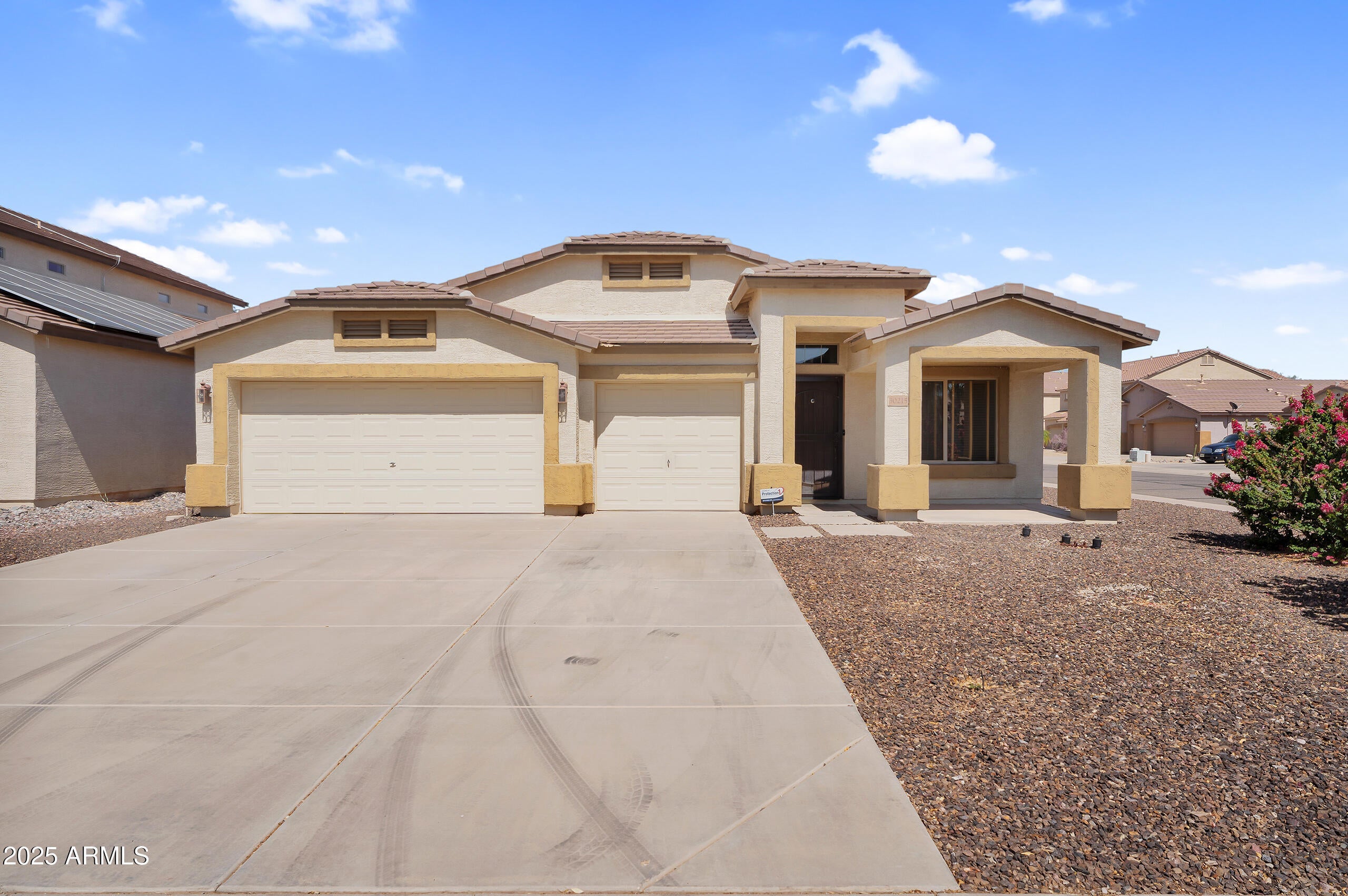 Photo of Listing #6880689