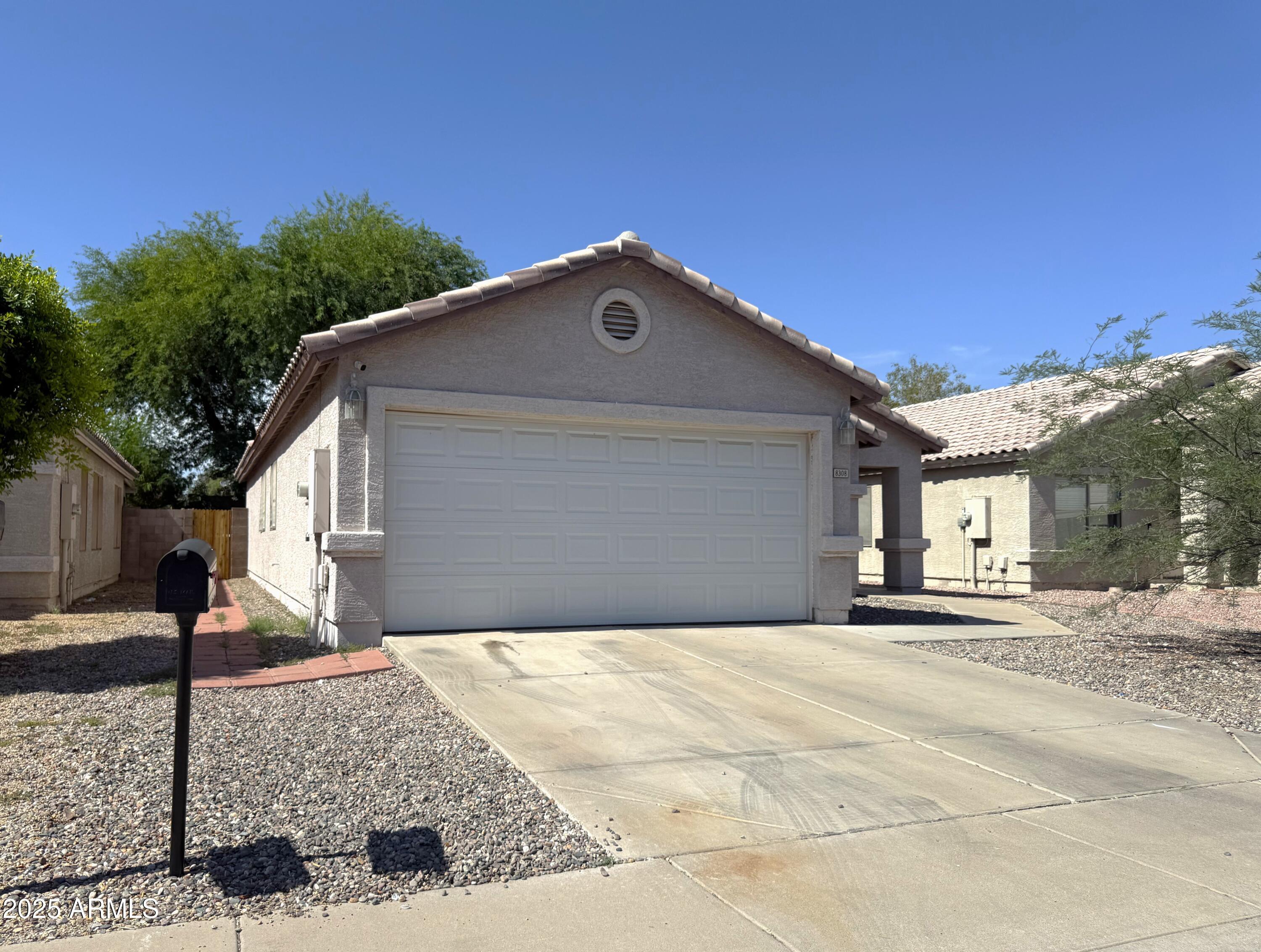 Photo of Listing #6880634