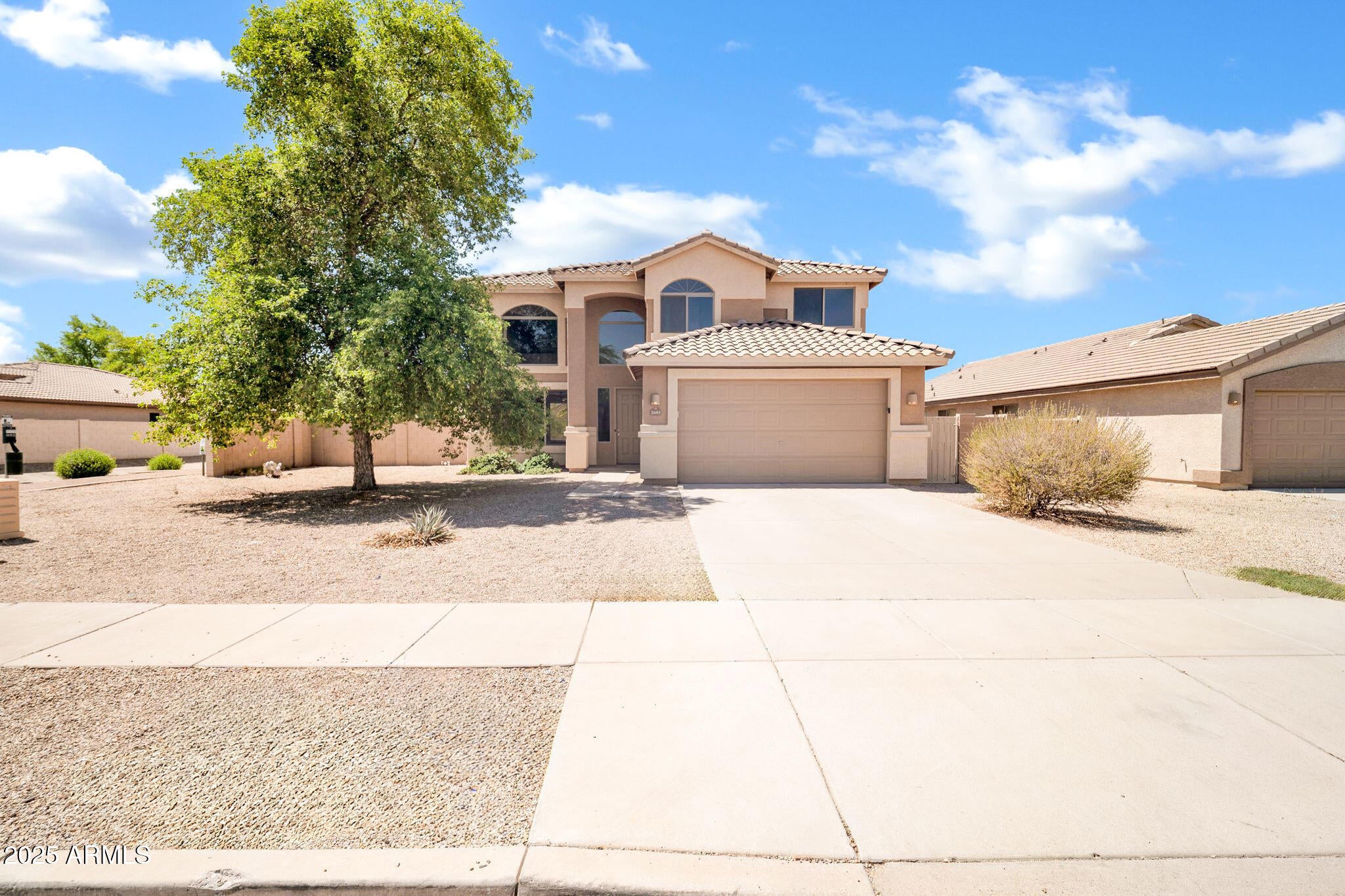 Photo of Listing #6880822