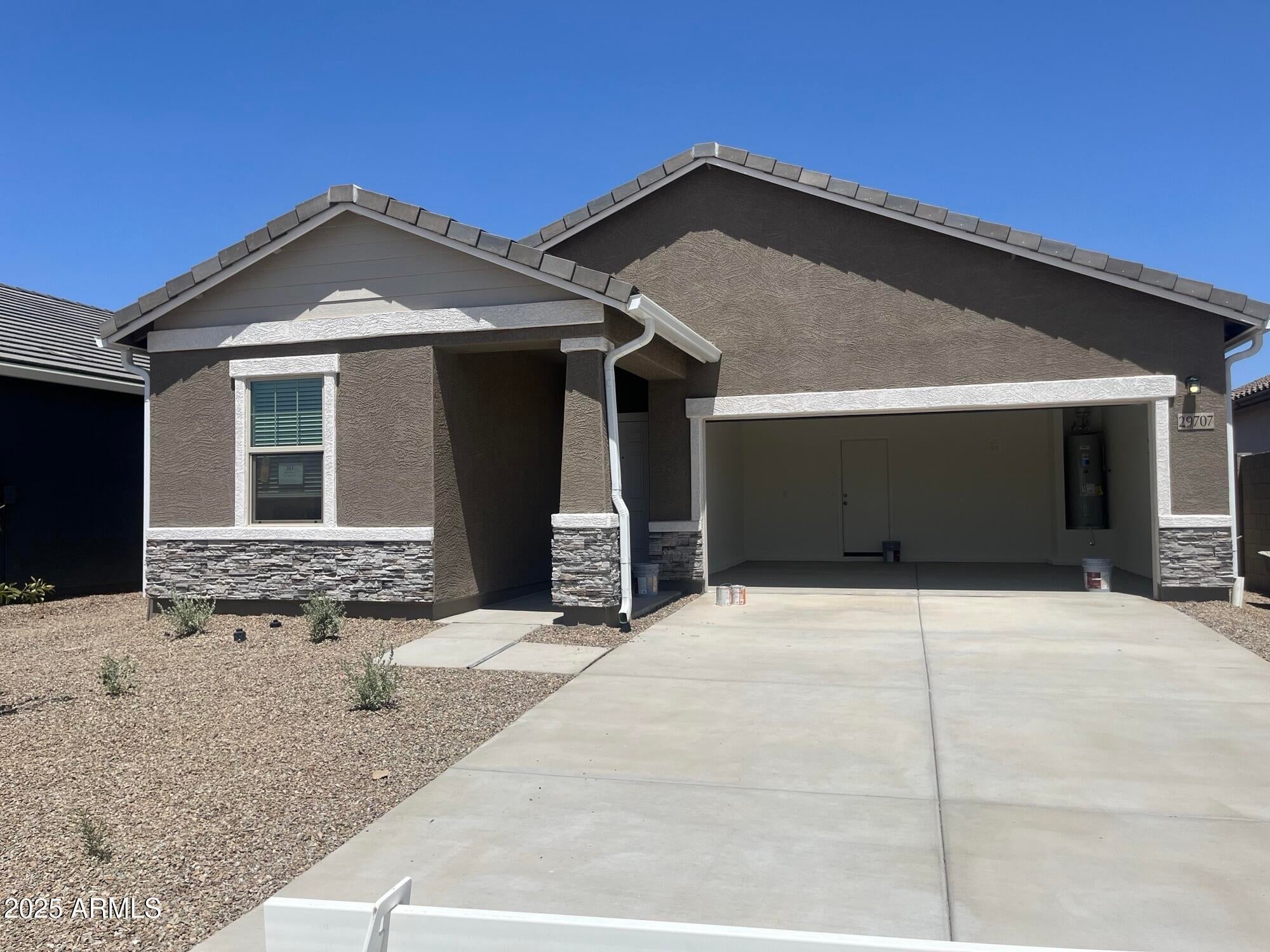 Photo of Listing #6881418