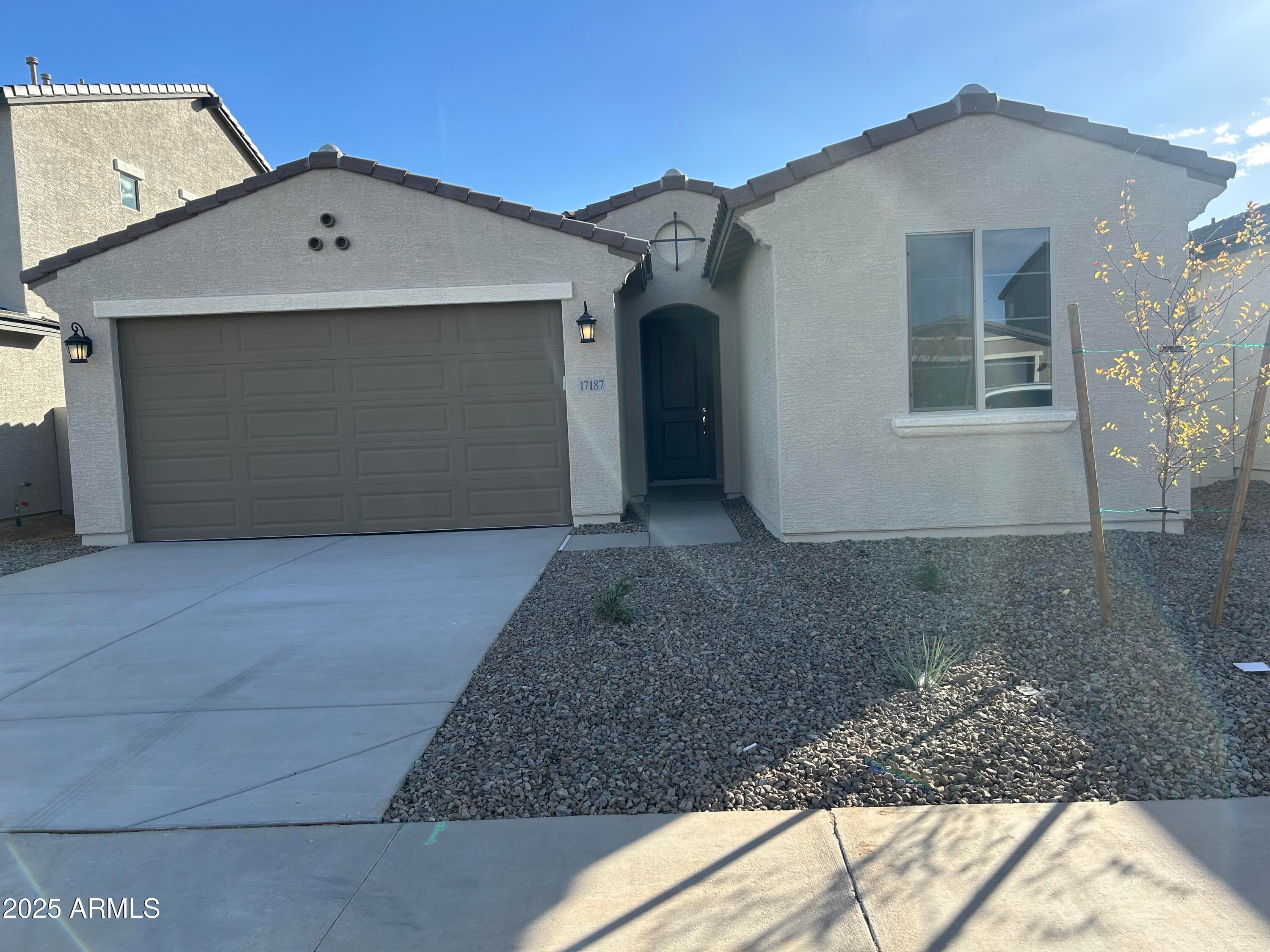 Photo of Listing #6881774