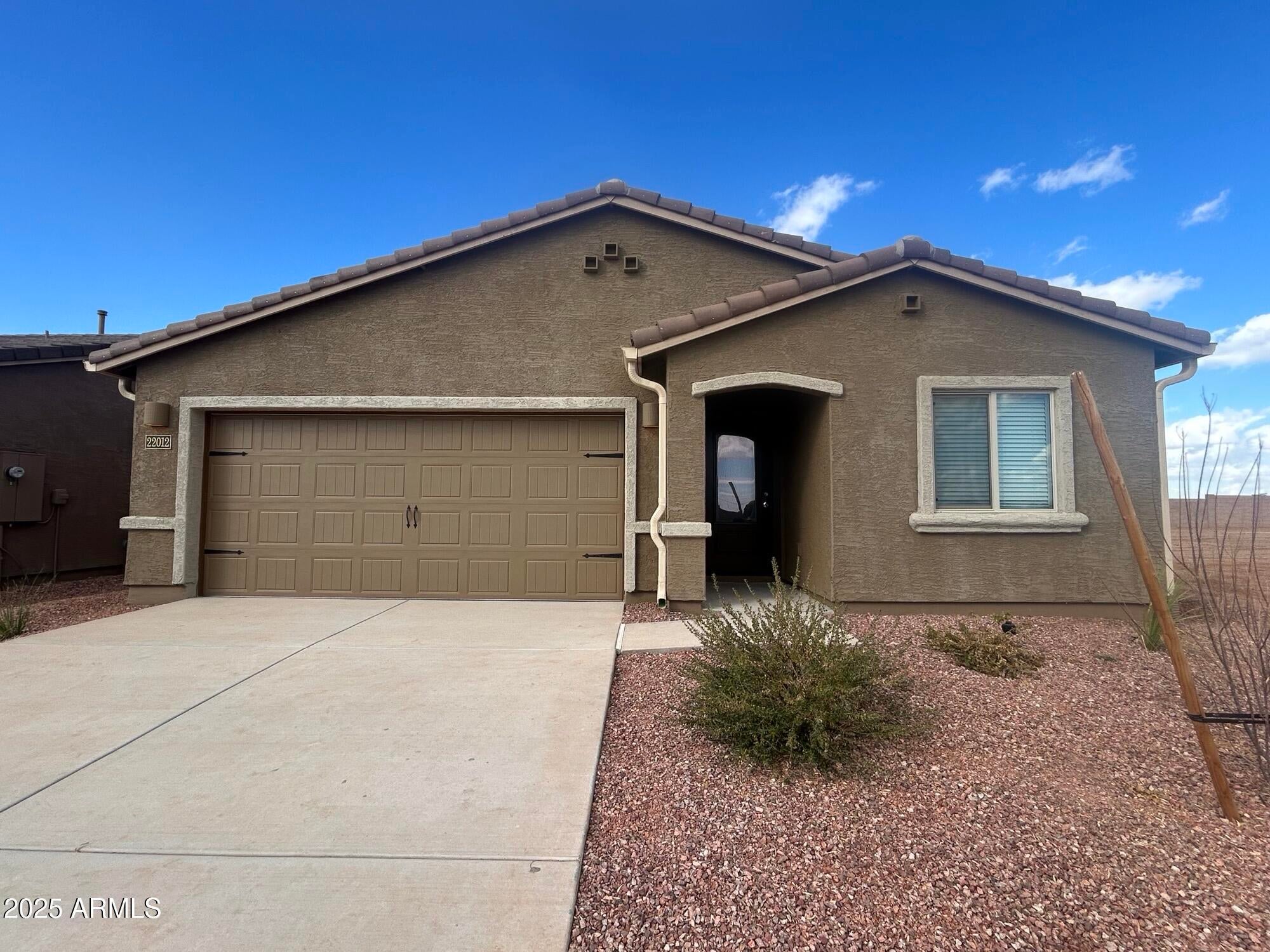 Photo of Listing #6881952