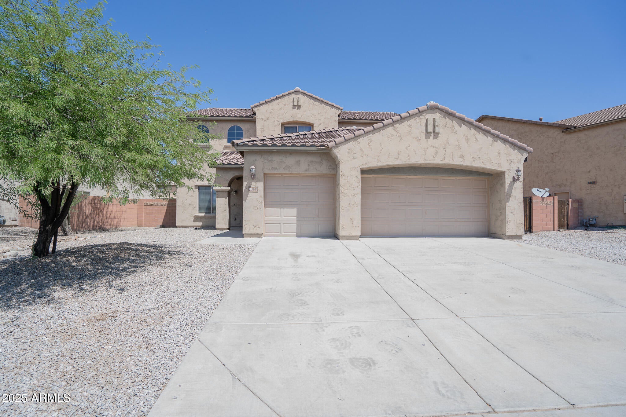Photo of Listing #6886422