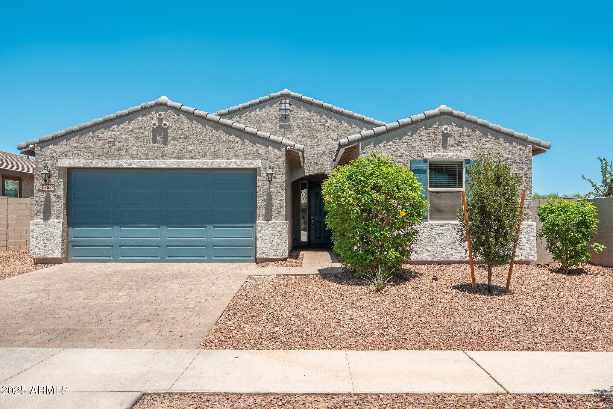 Photo of Listing #6884916