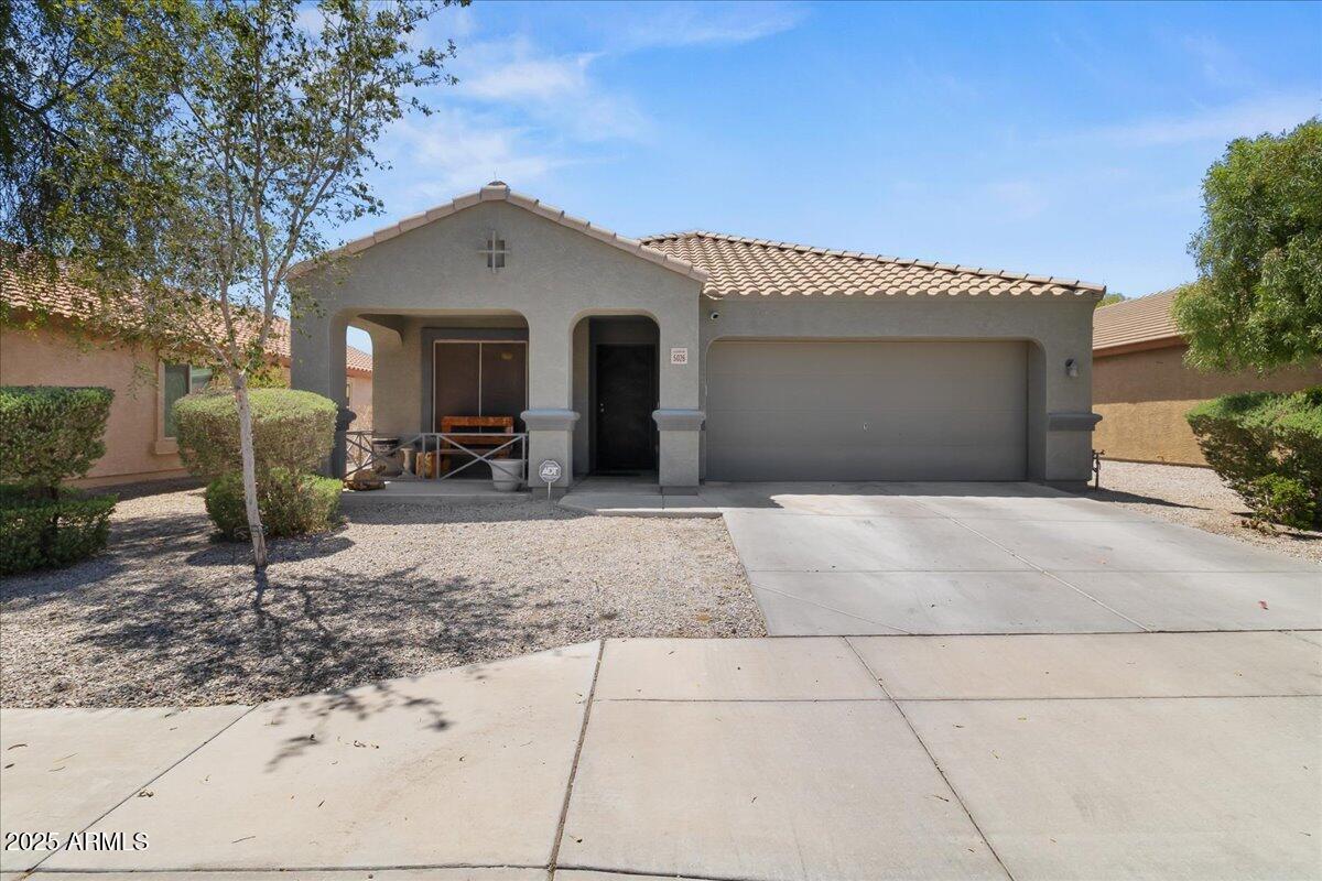 Photo of Listing #6885368
