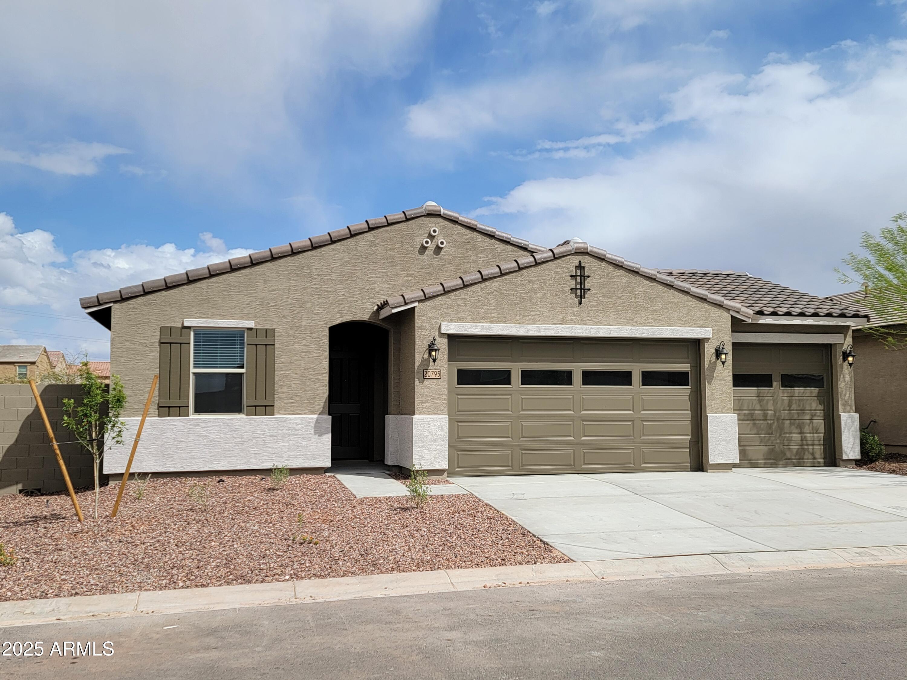 Photo of Listing #6885510