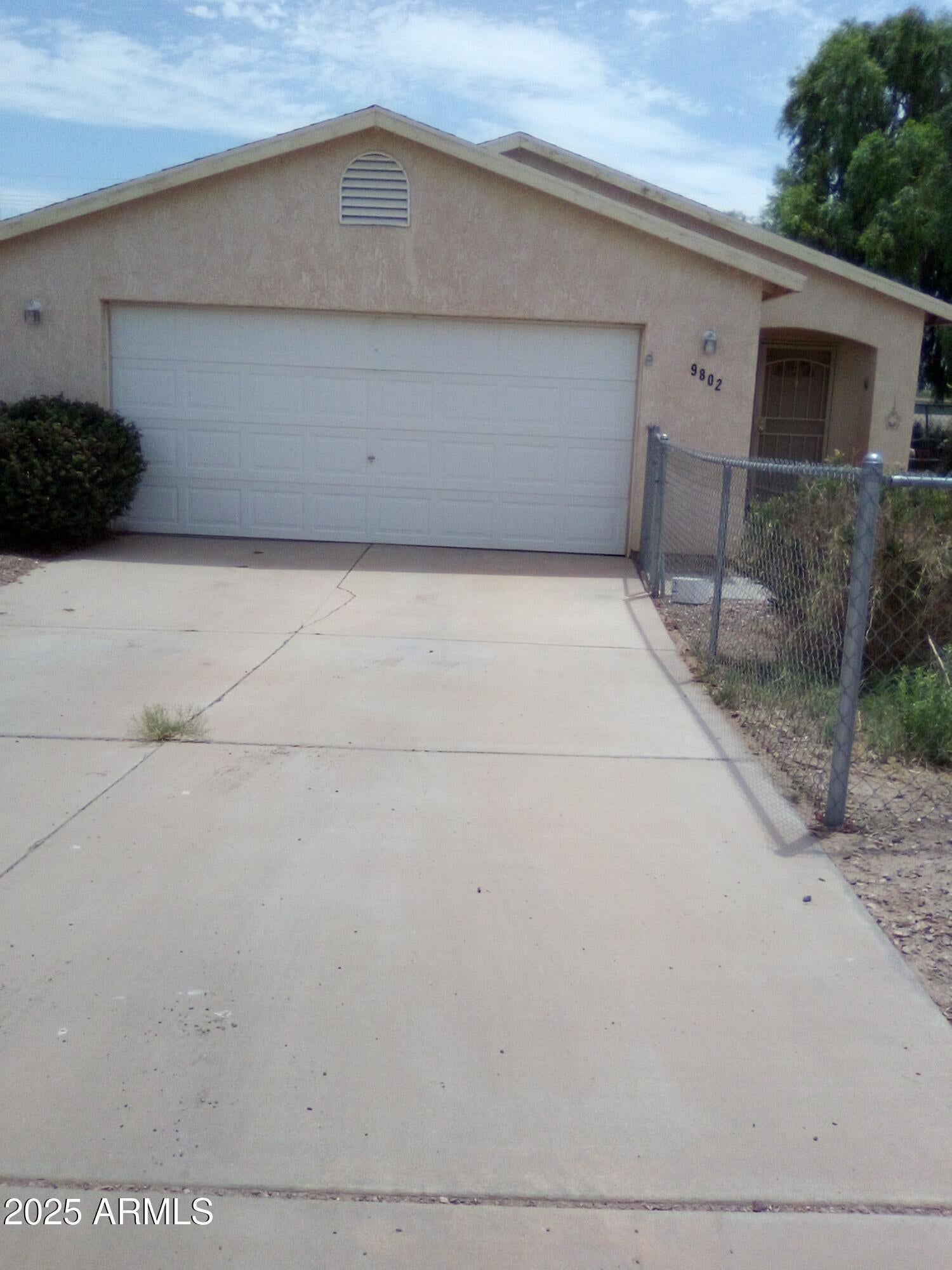 Photo of Listing #6890419