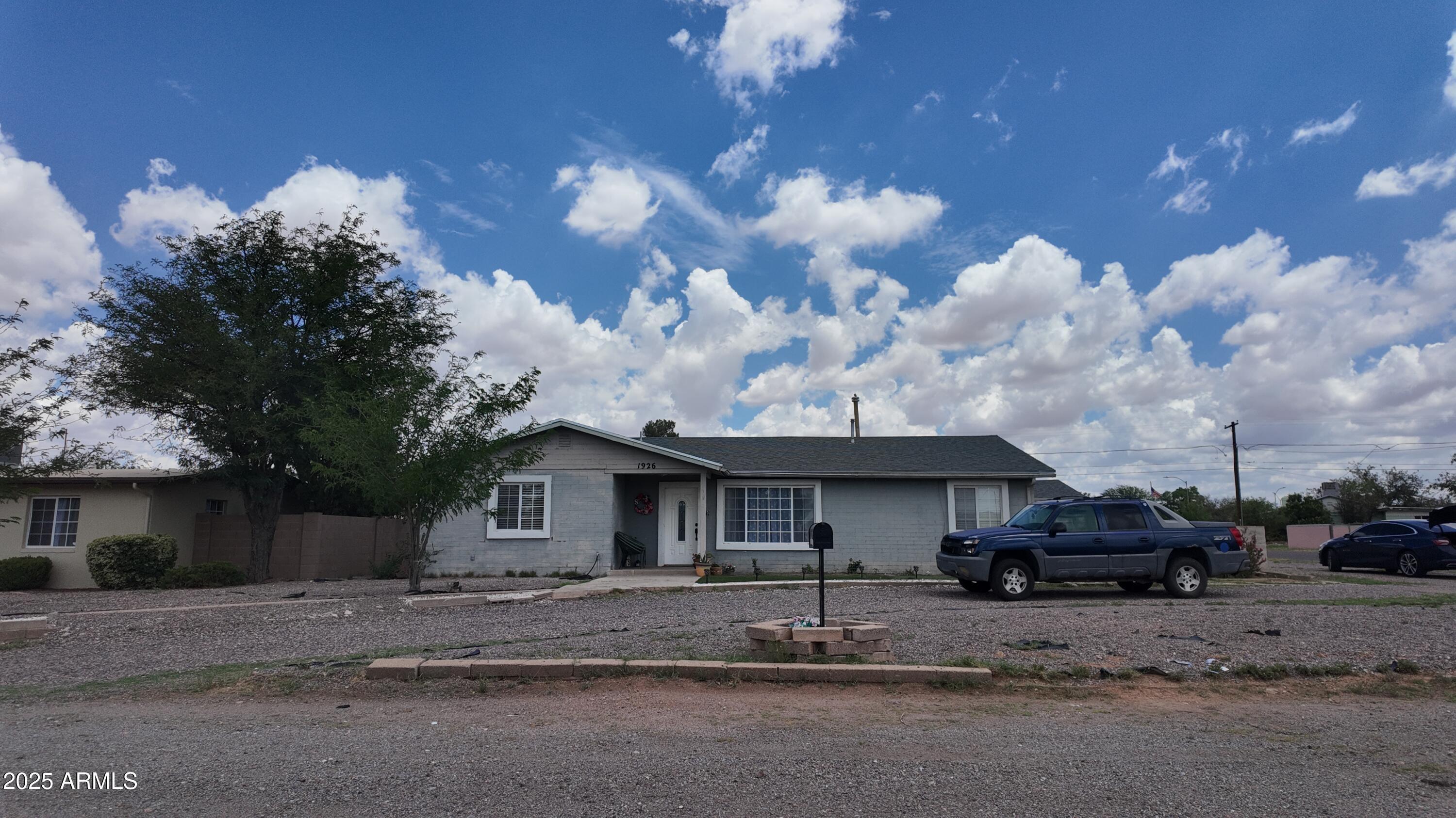 Photo of Listing #6888863