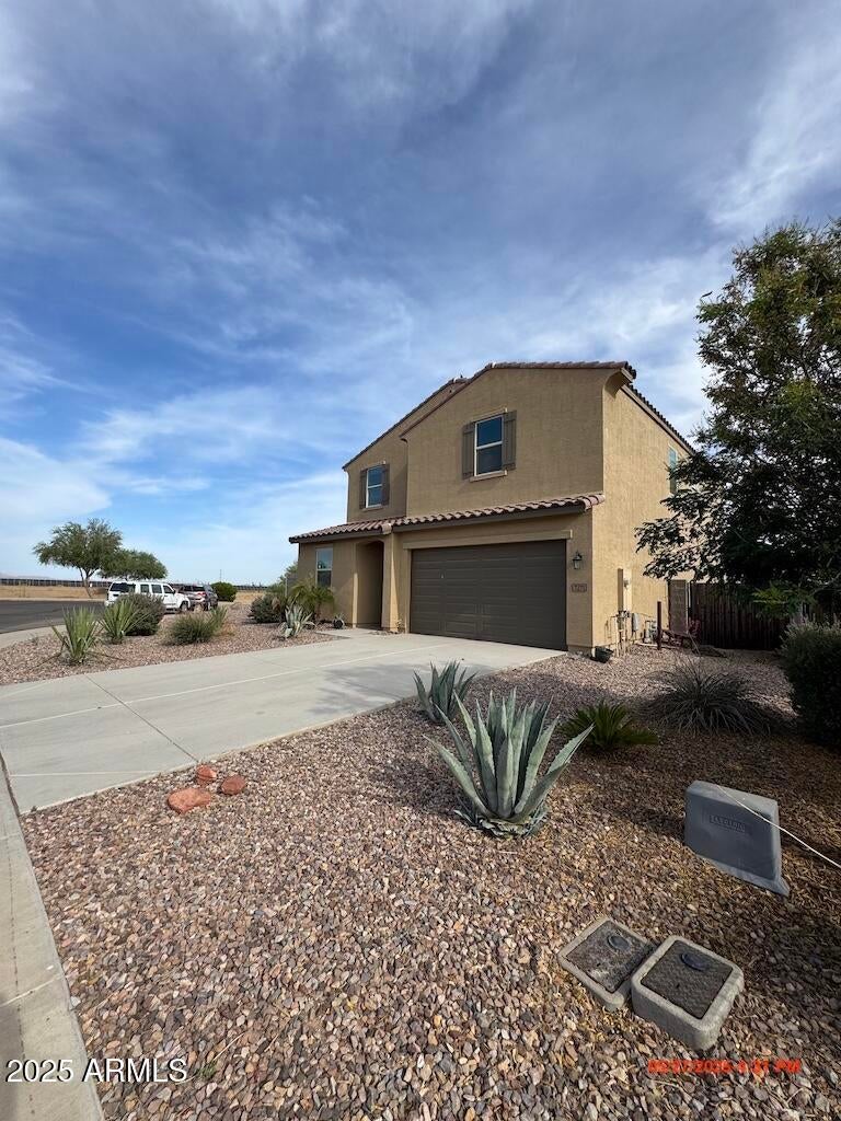 Photo of Listing #6888092
