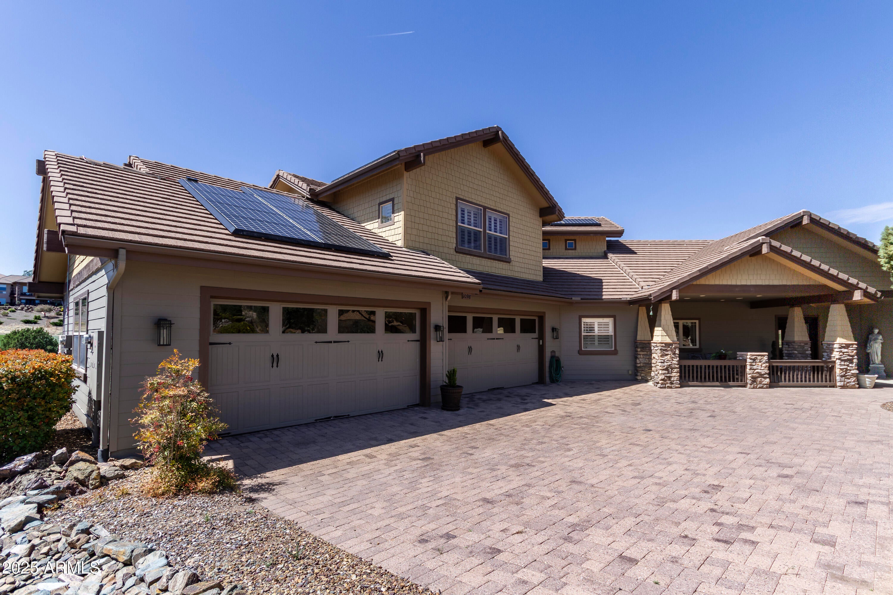 Photo of Listing #6890444