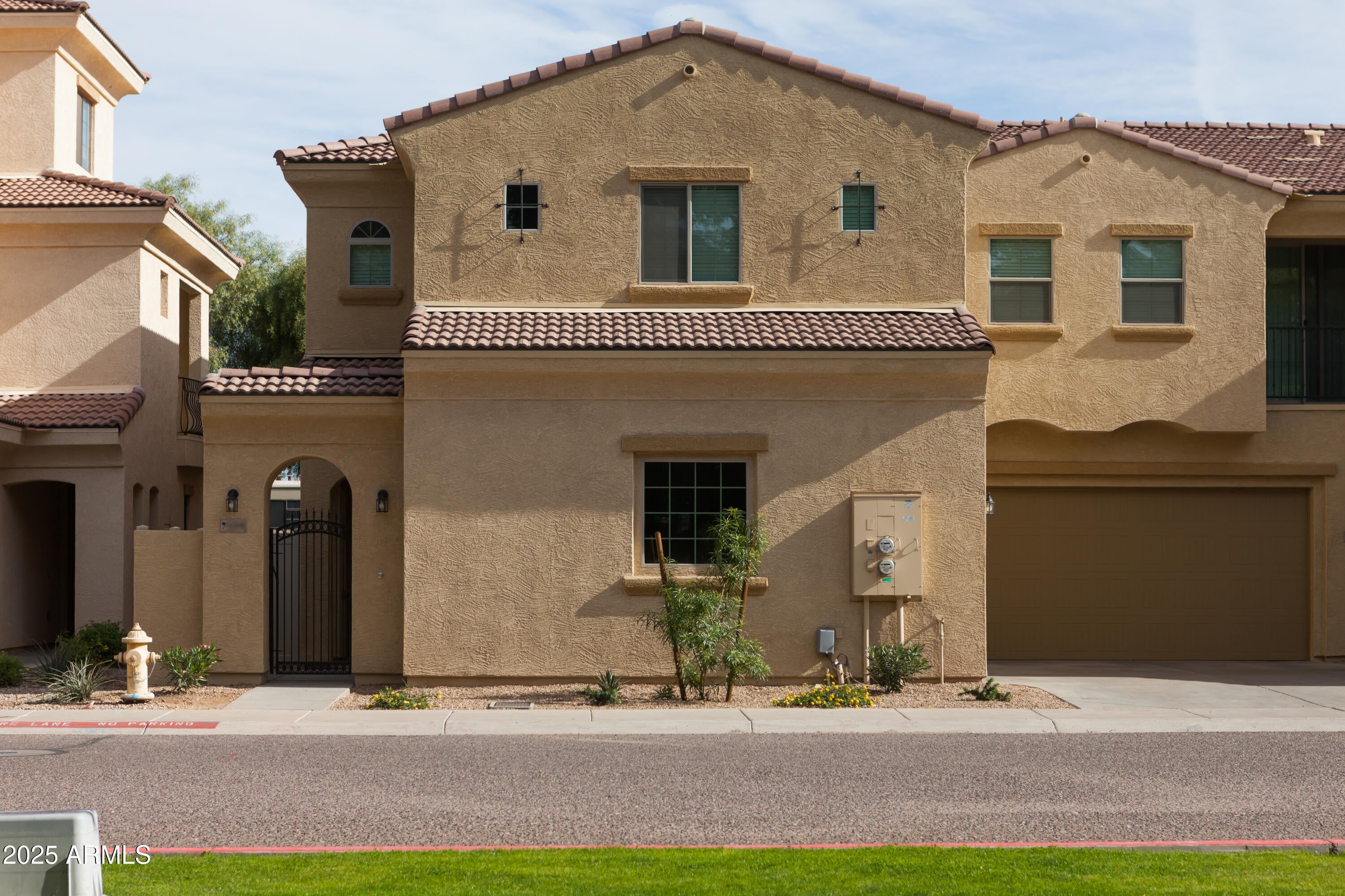 Photo of Listing #6890425