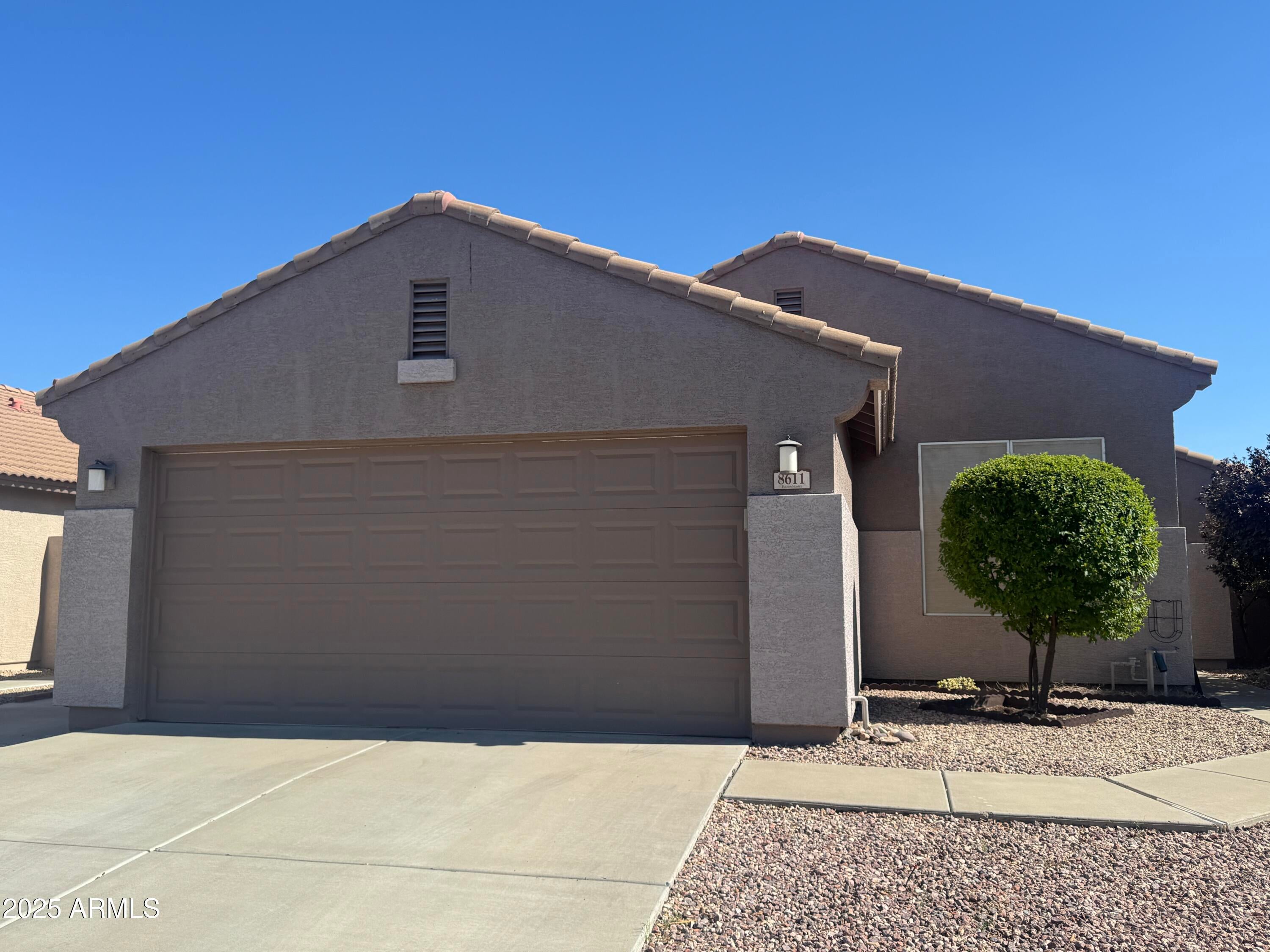 Photo of Listing #6891965