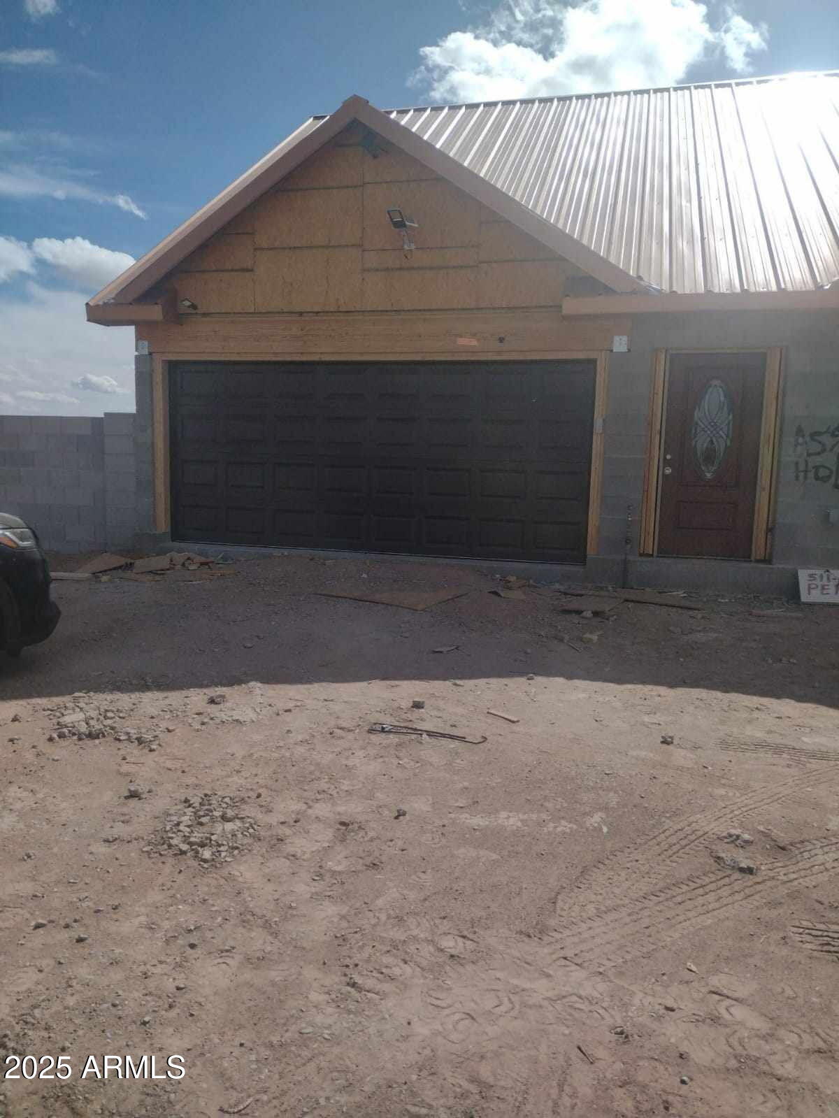 Photo of Listing #6894209