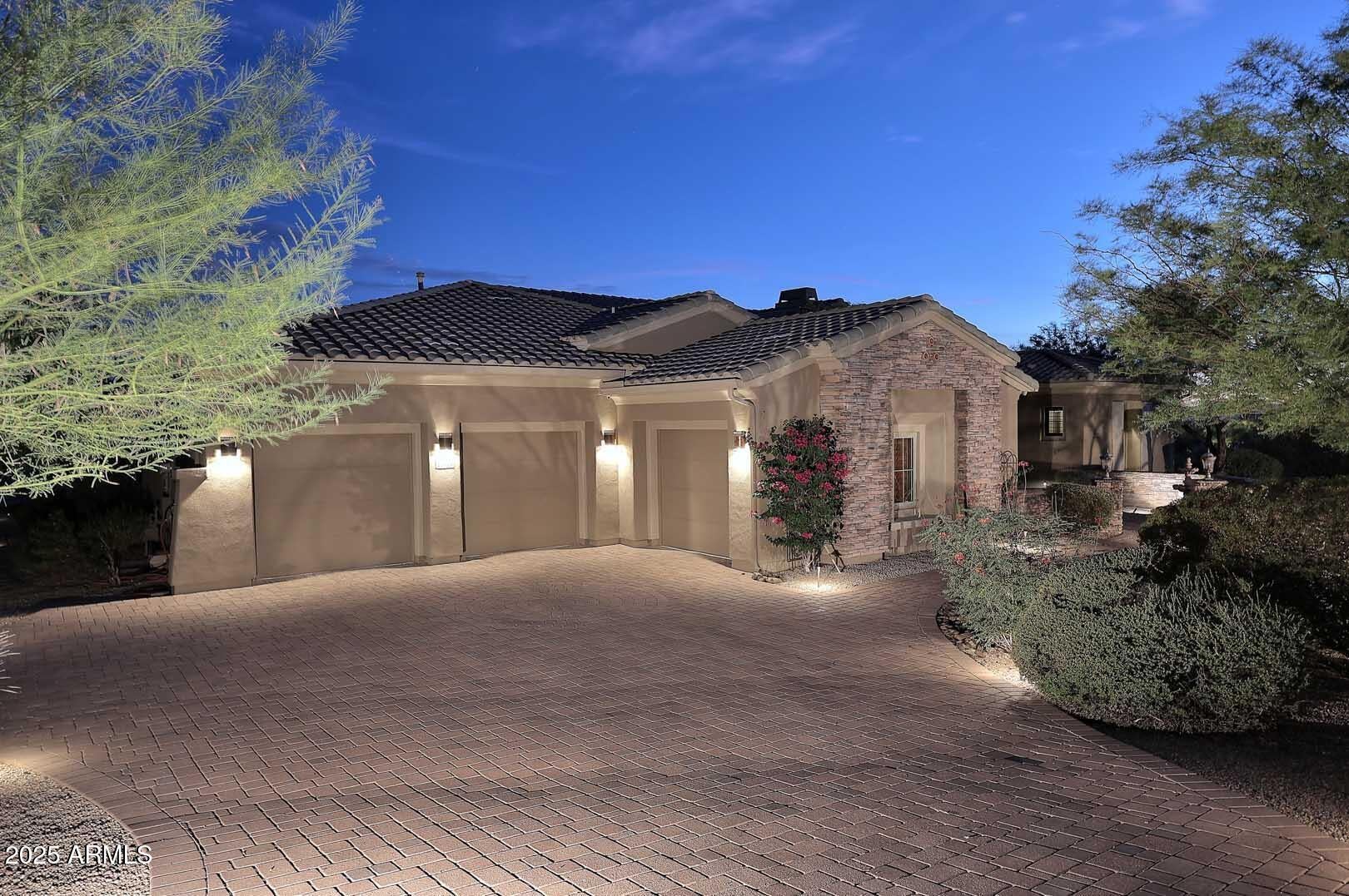 Photo of Listing #6894348