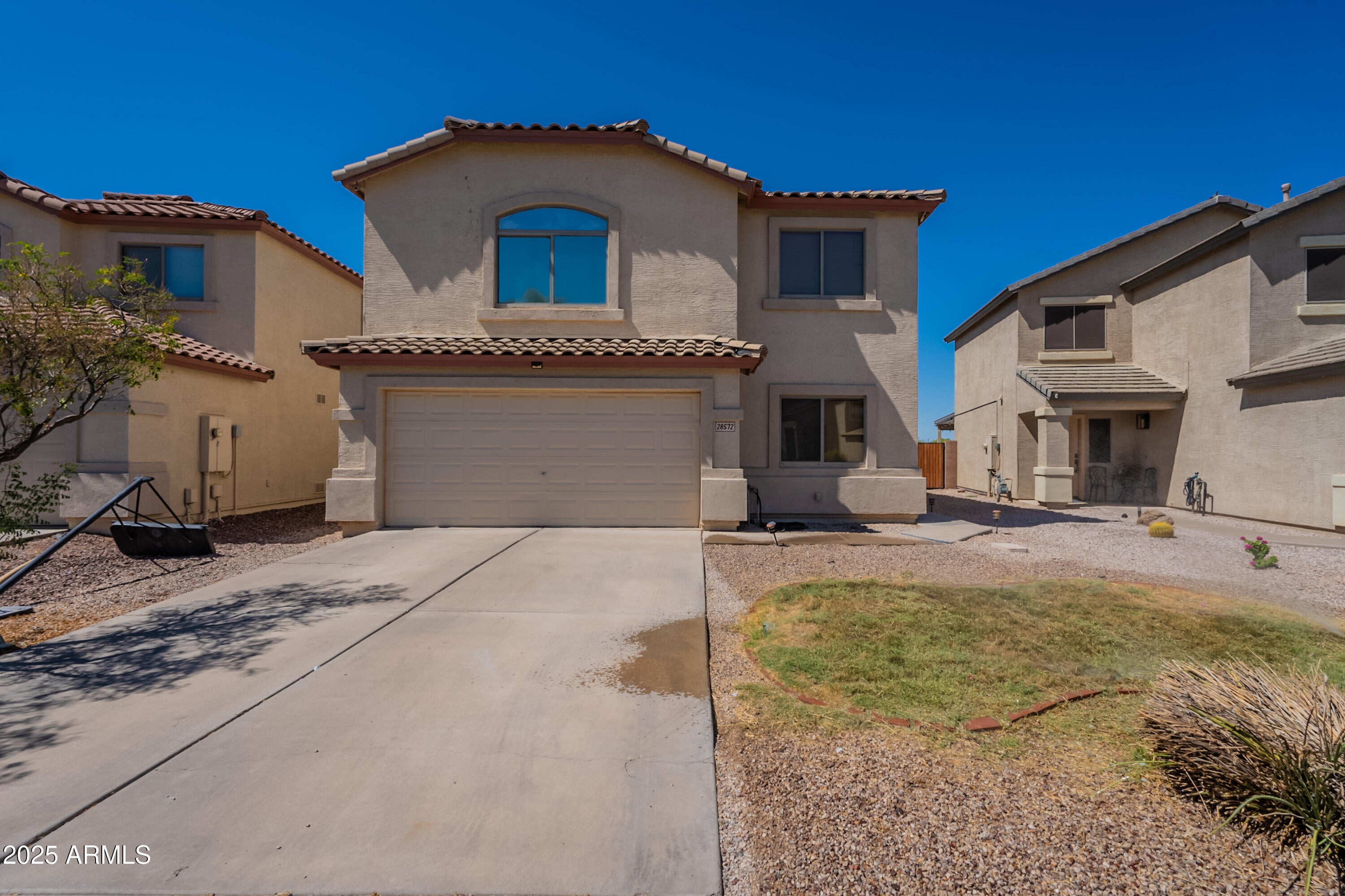 Photo of Listing #6895079