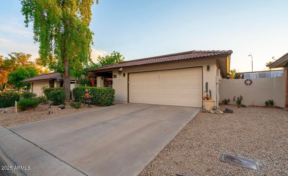 Photo of Listing #6896449