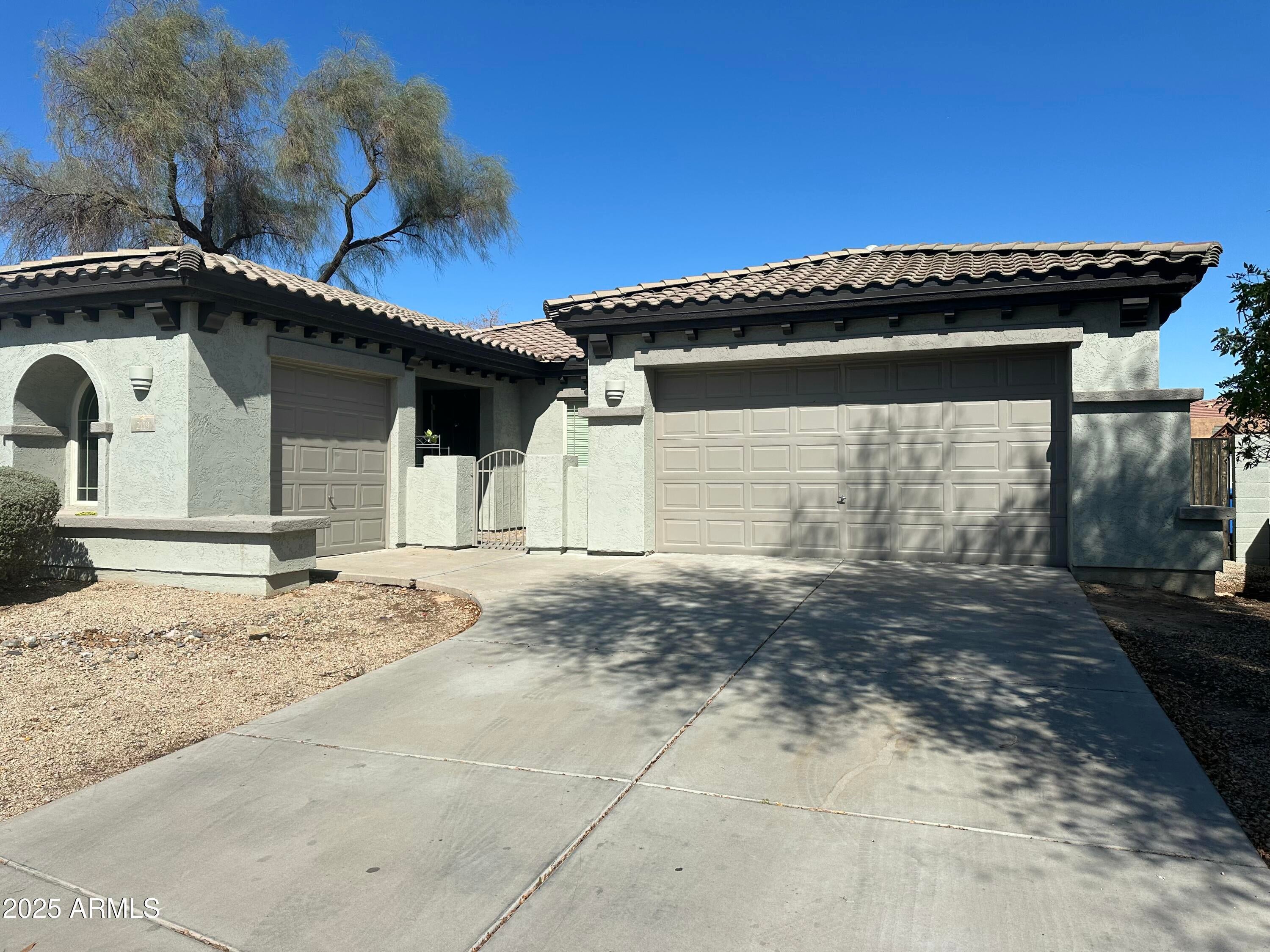Photo of Listing #6844578