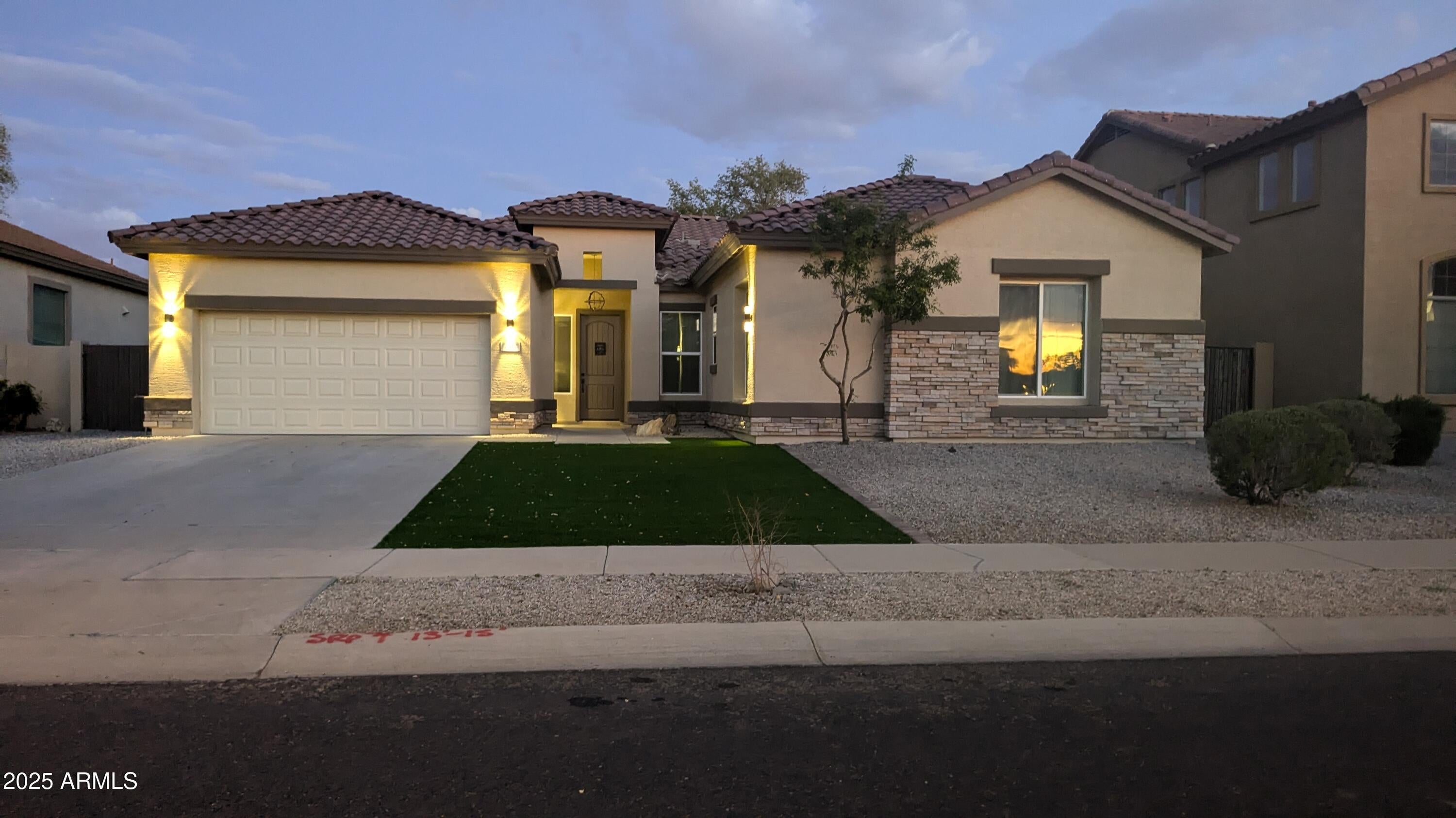 Photo of Listing #6848454