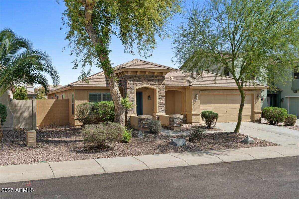 Photo of Listing #6890326