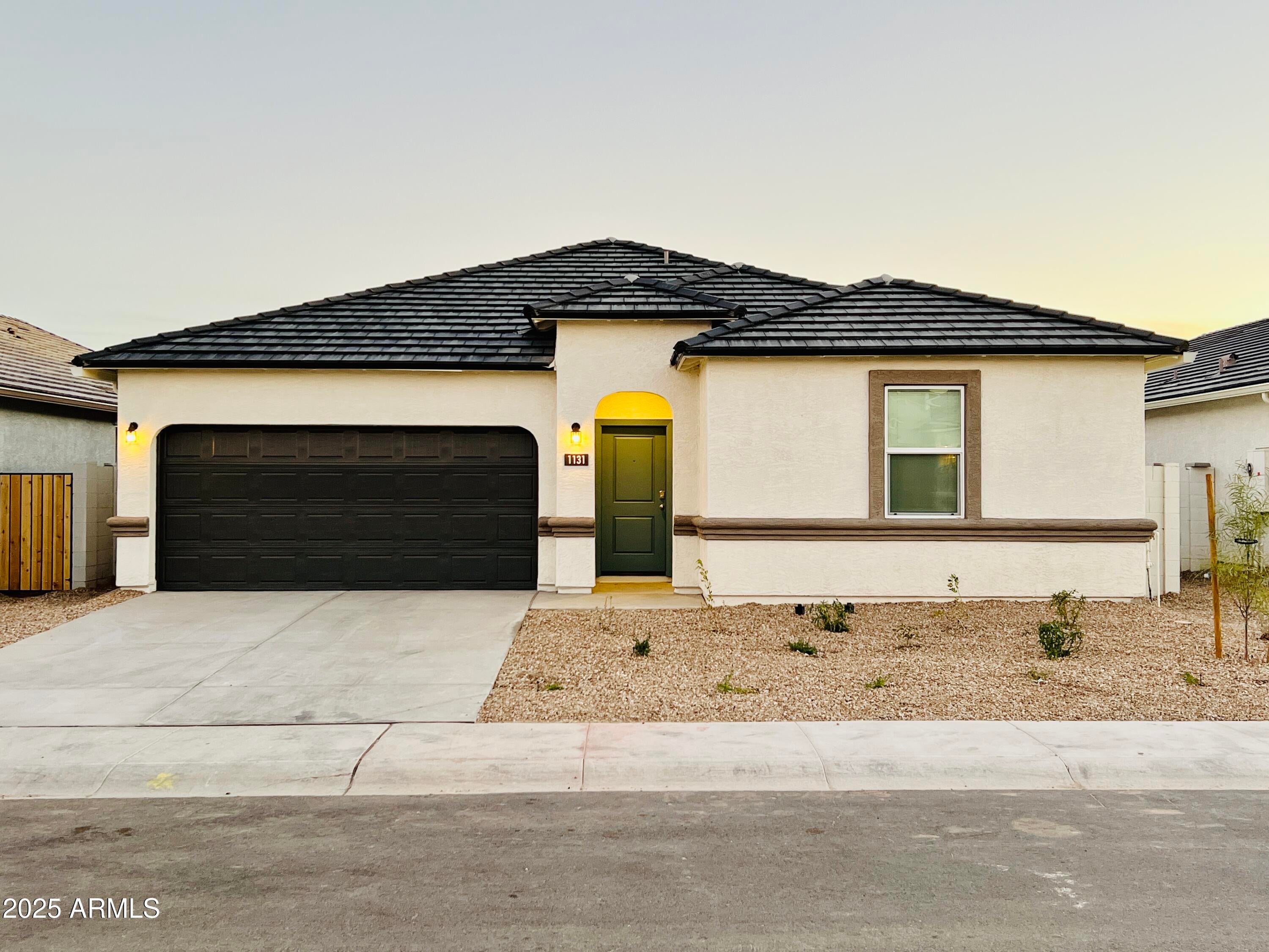 Photo of Listing #6891003