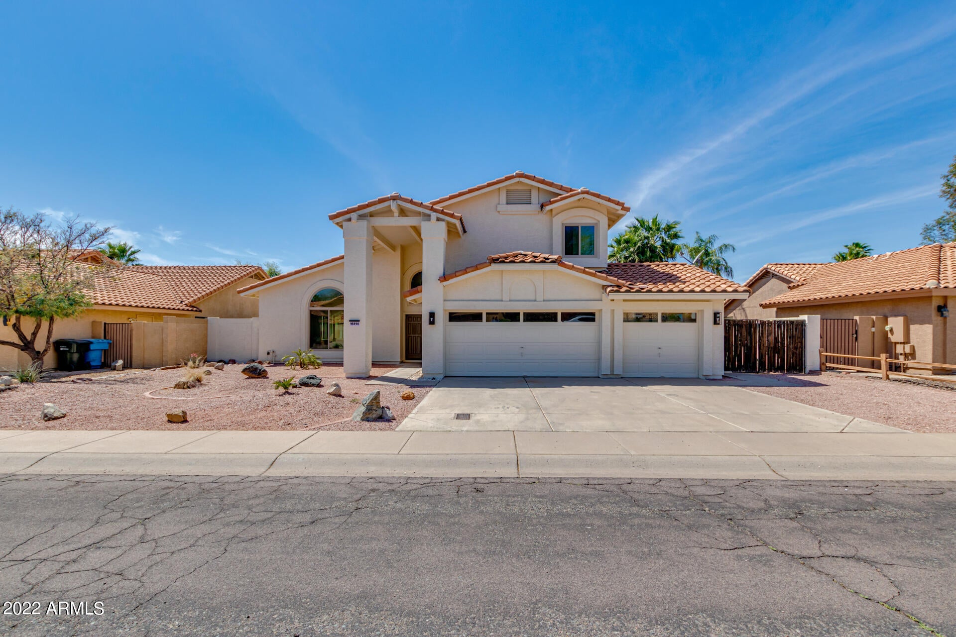 Photo of Listing #6890880