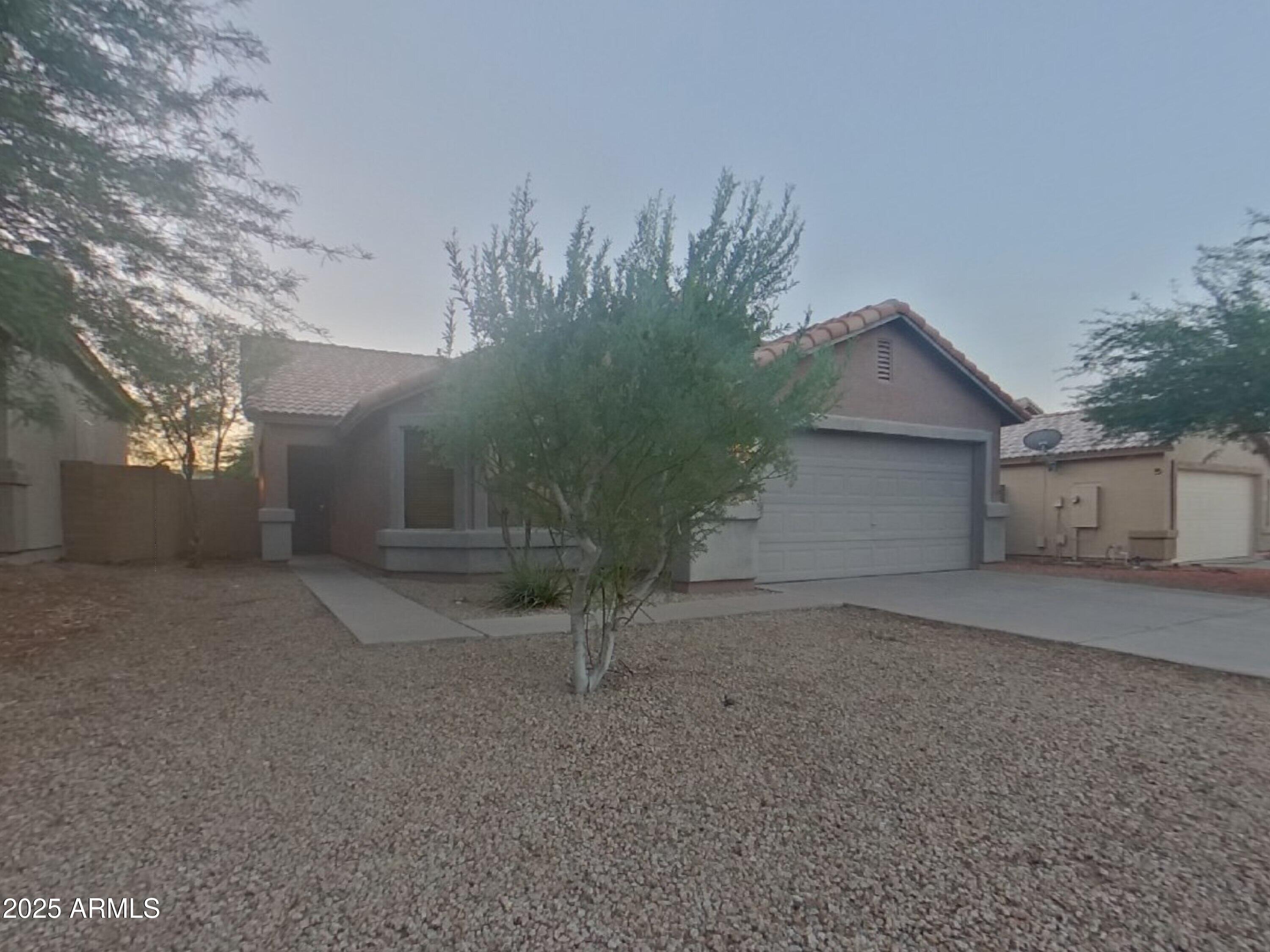 Photo of Listing #6892702