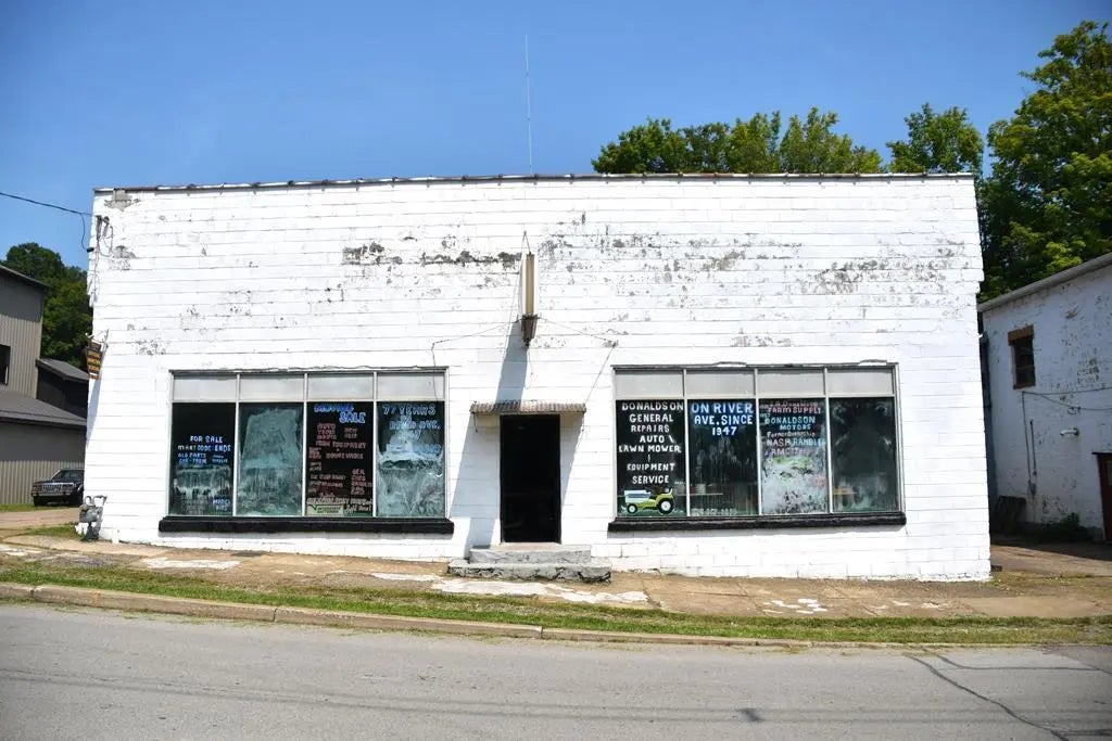 714 River Avenue, Emlenton