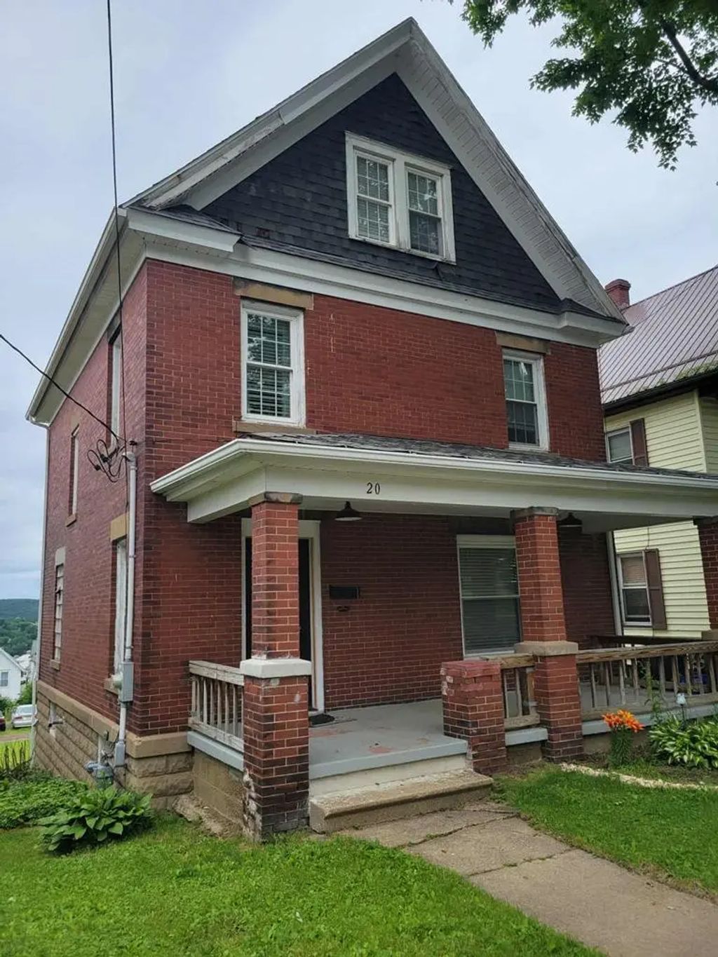 20 7th Street, Oil City