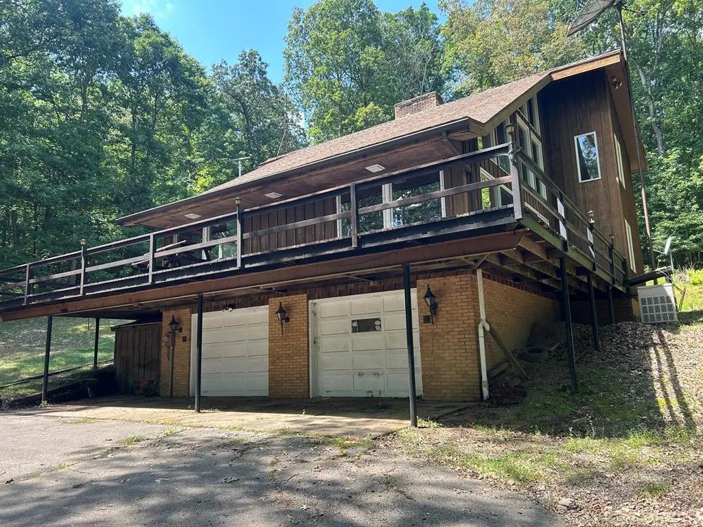 294 B & O Drive, Shippenville