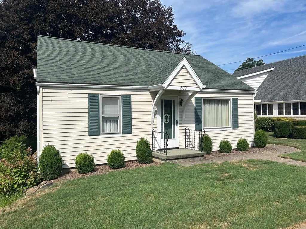 209 Vine Street, Tionesta