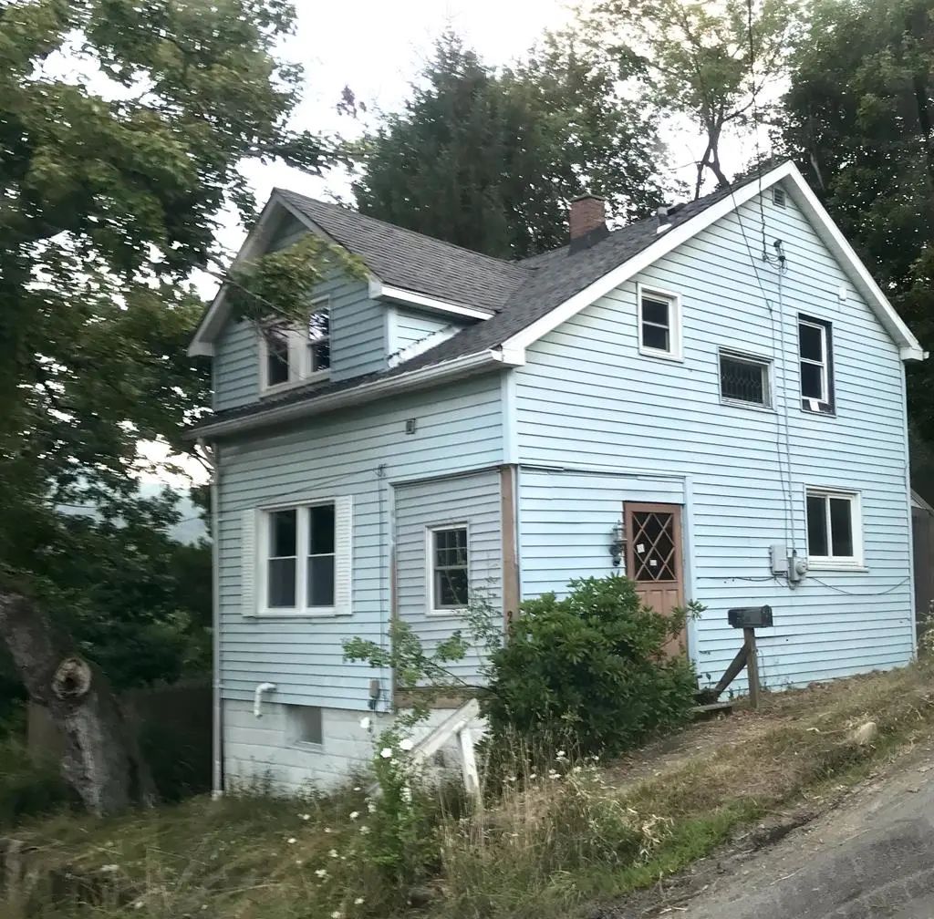 206 Gay Street , Oil City