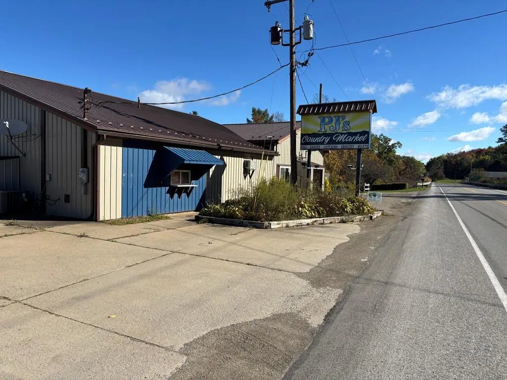 19633 Route 208, Fryburg