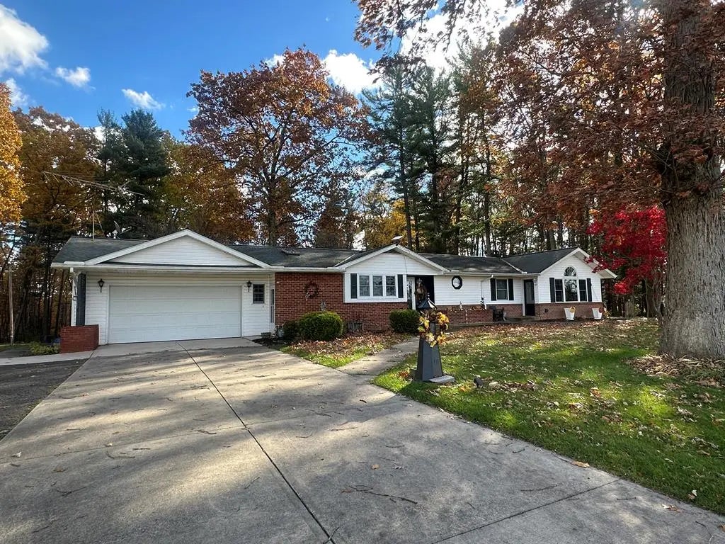 3766 Miola Road, Clarion