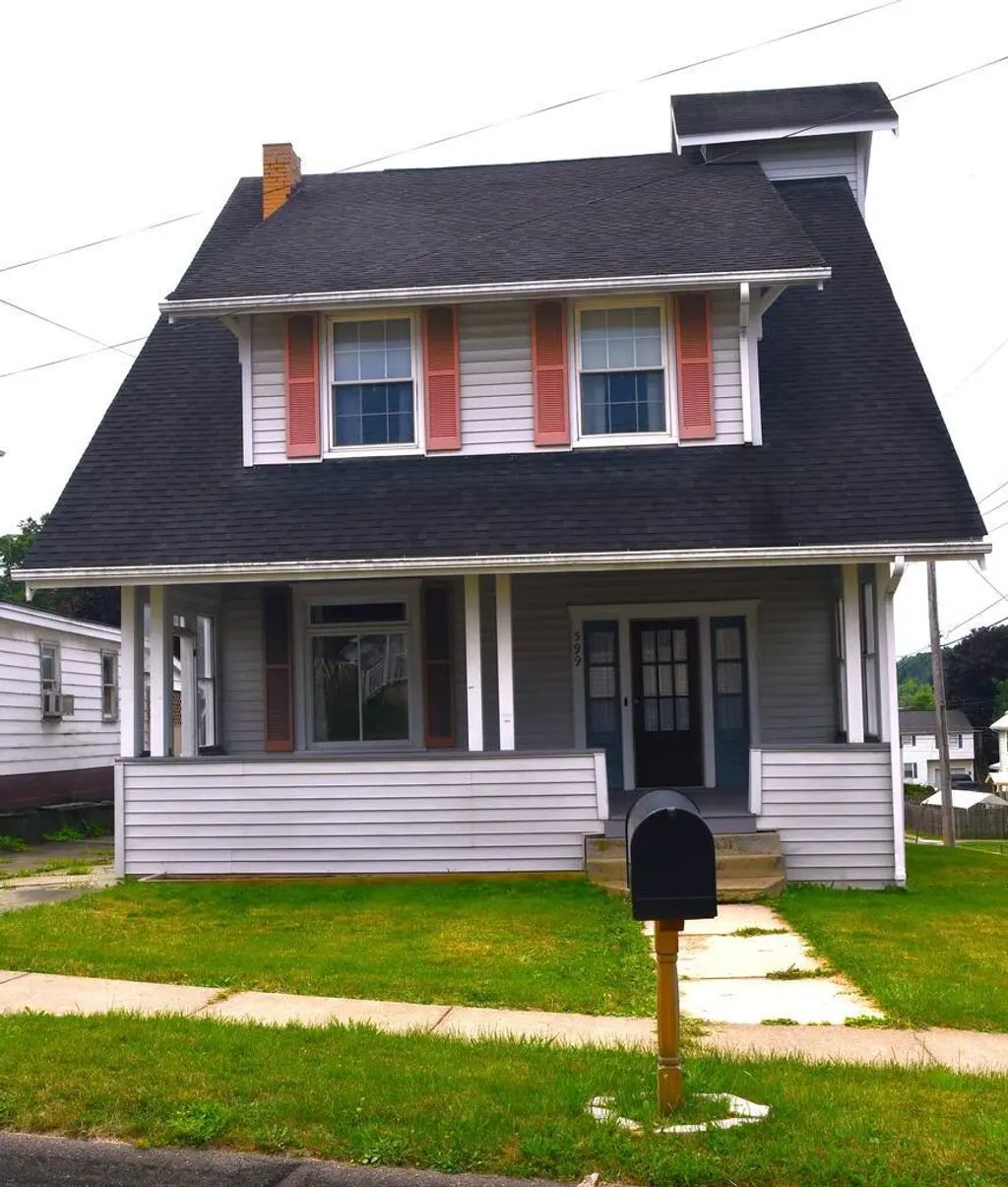399 East Penn Avenue, Knox