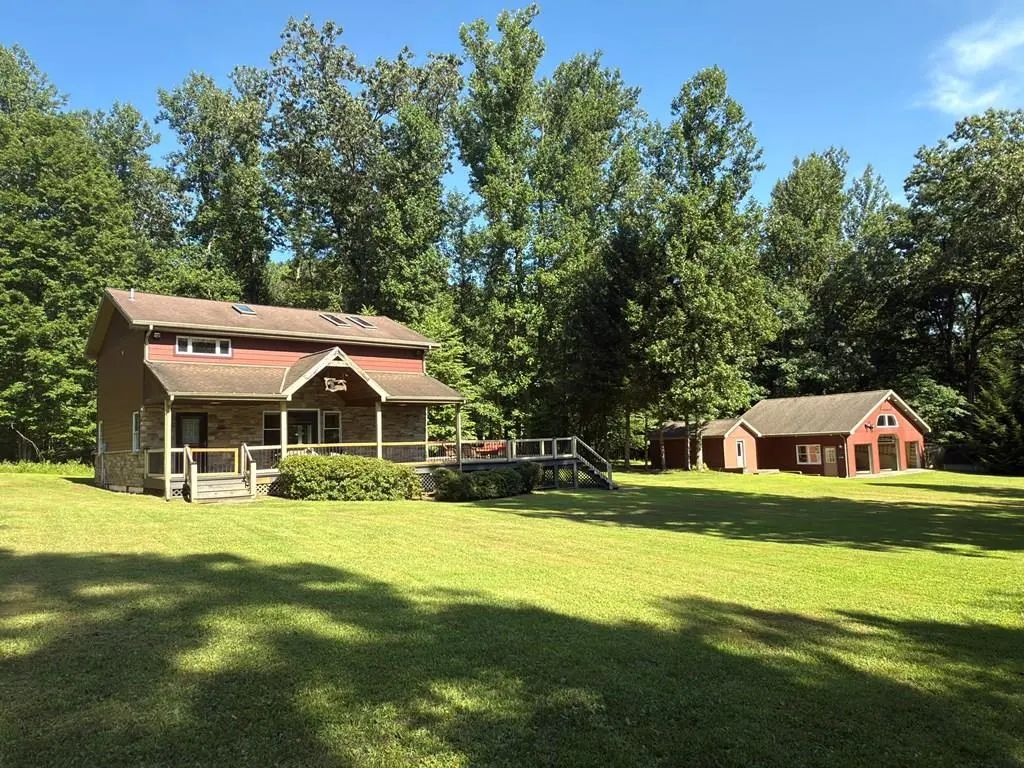 124 Walleye Drive, Kennerdell