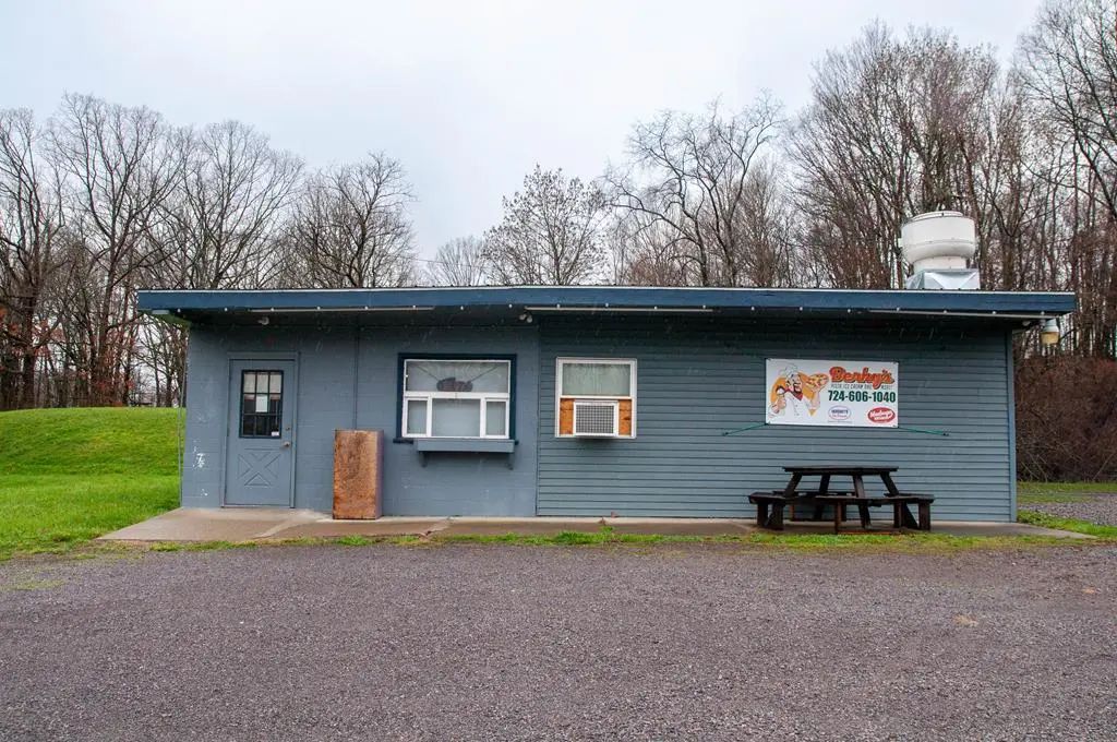 2003 Oneida Valley Road , Karns City