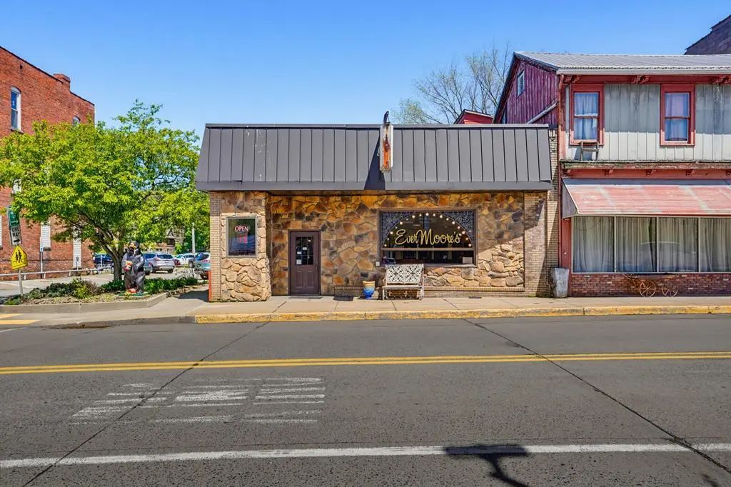 341 Broad Street , New Bethlehem