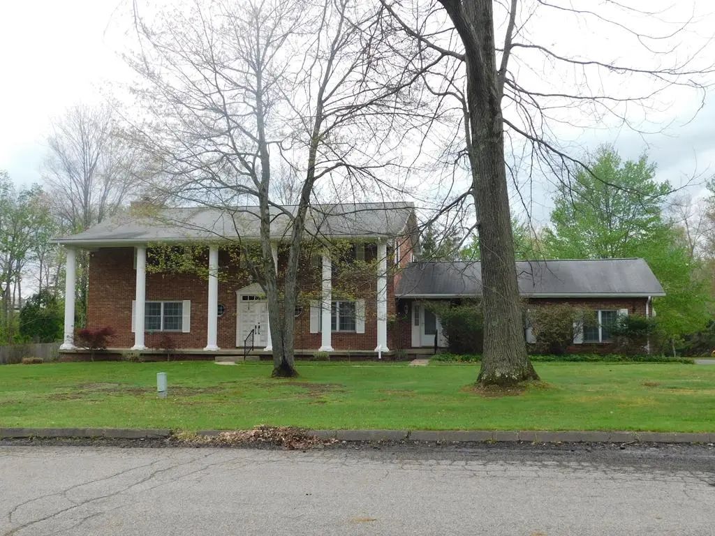 6 Oakwood Drive , Oil City