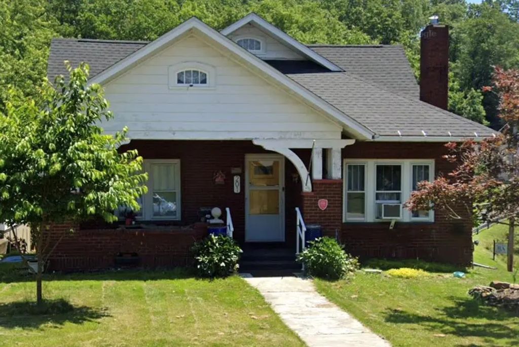 201 Bissell Avenue , Oil City